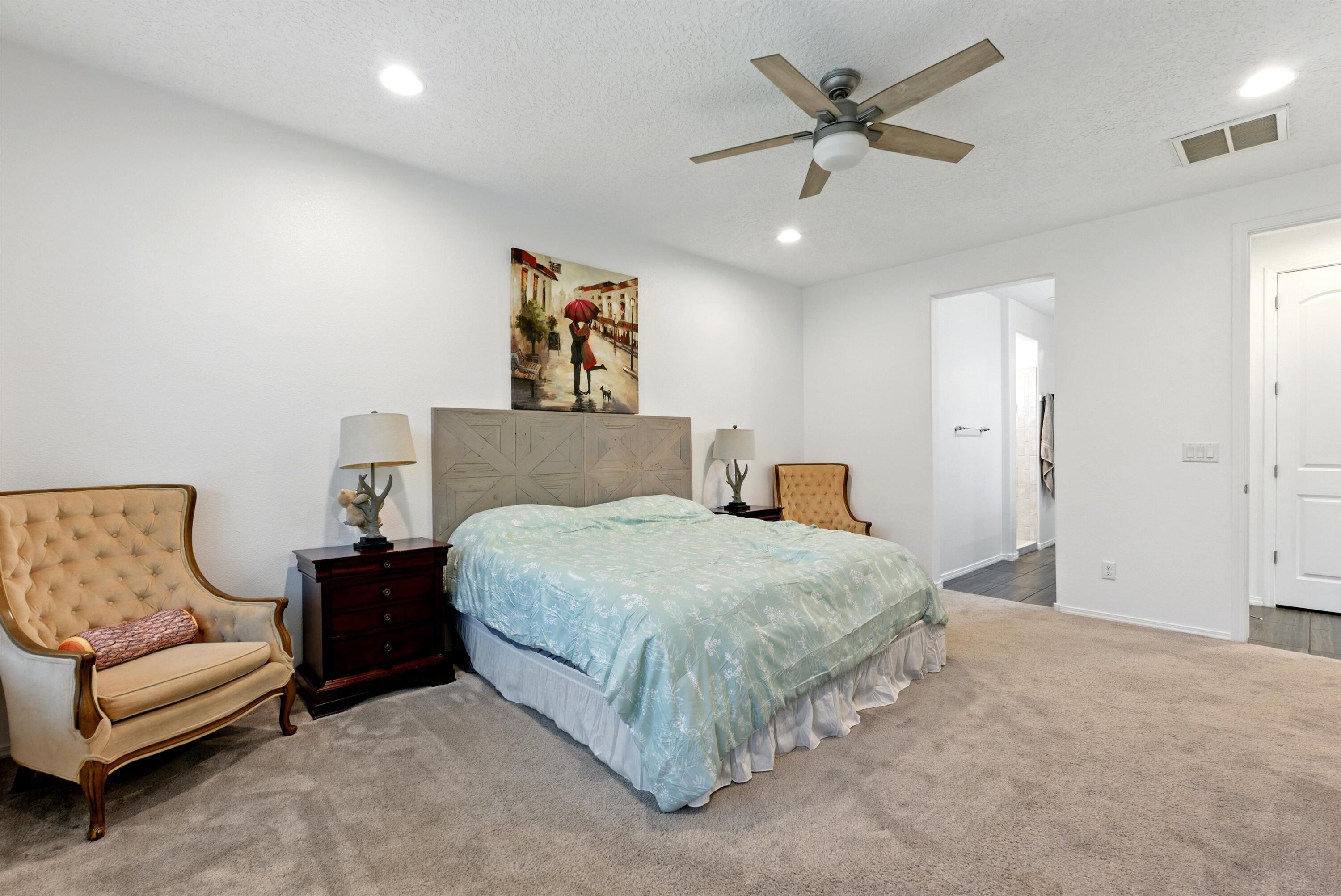 6215 BRYCE CANYON Lane NE