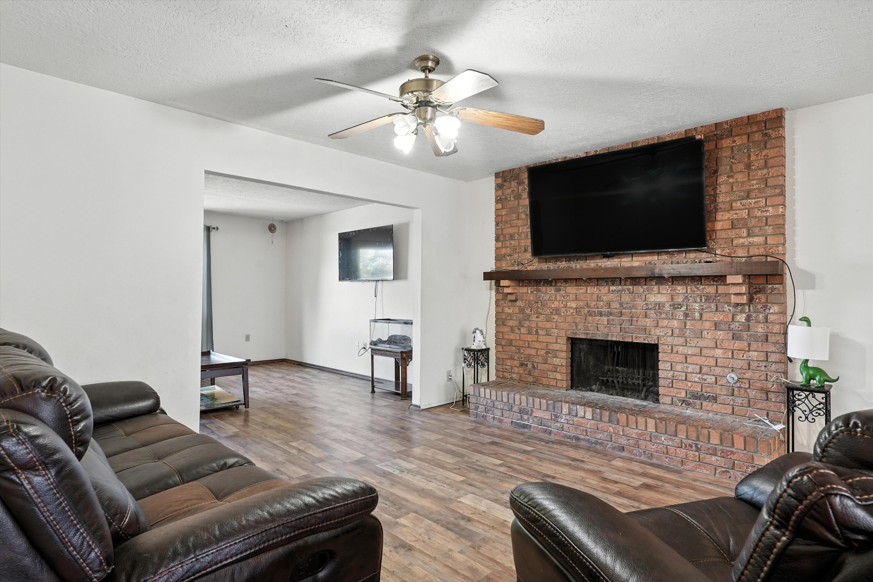 12412 ROSEMONT Avenue NE