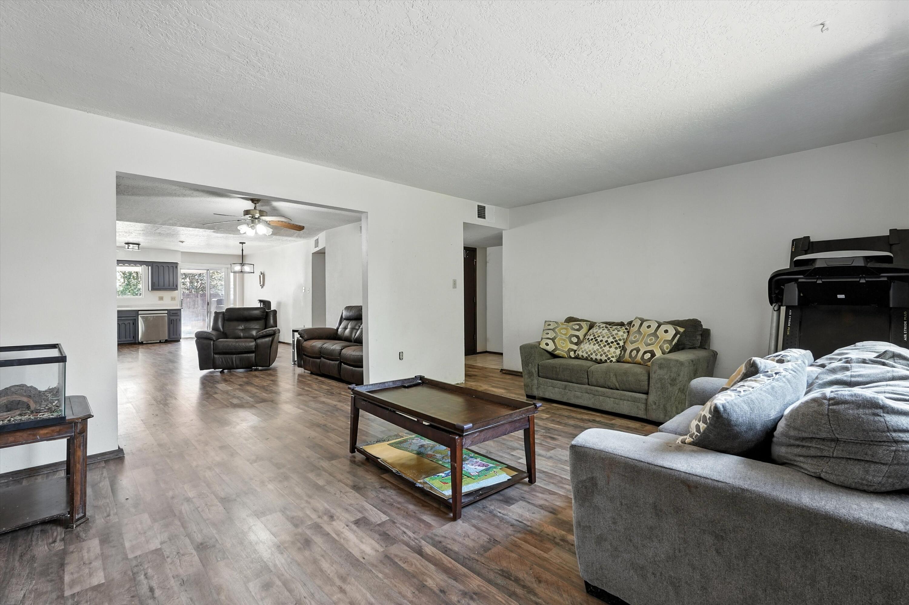 12412 ROSEMONT Avenue NE