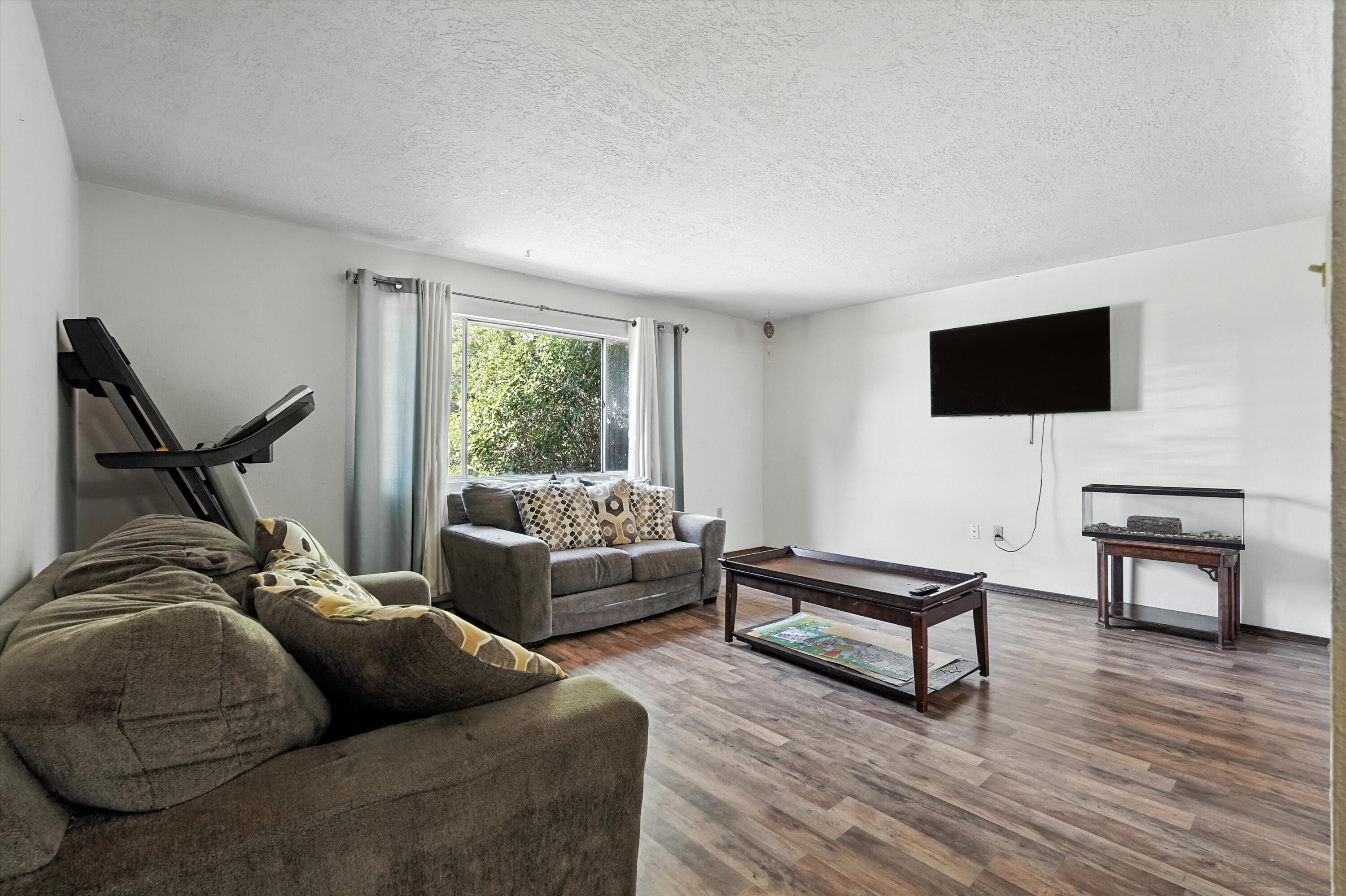 12412 ROSEMONT Avenue NE