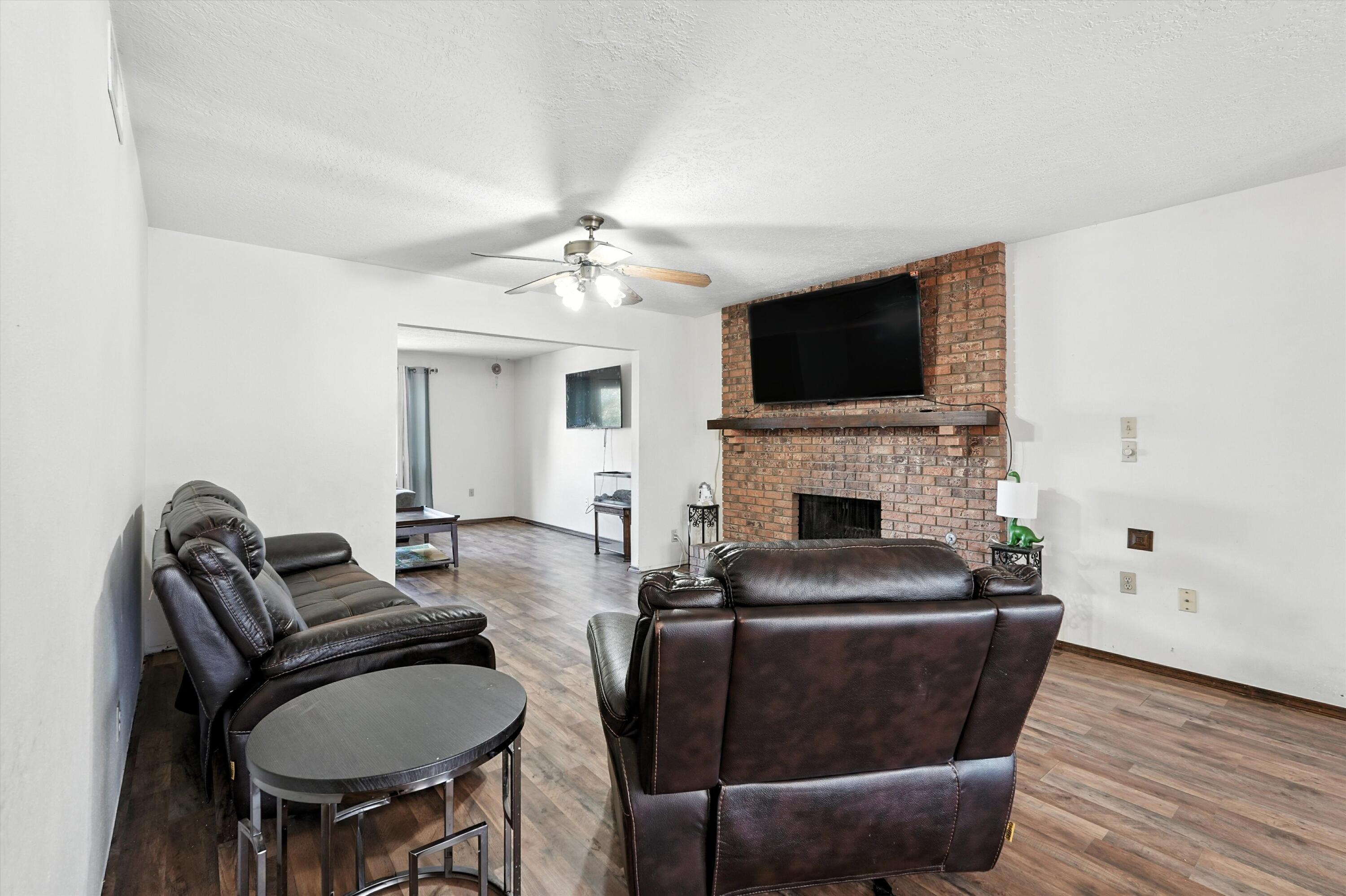 12412 ROSEMONT Avenue NE