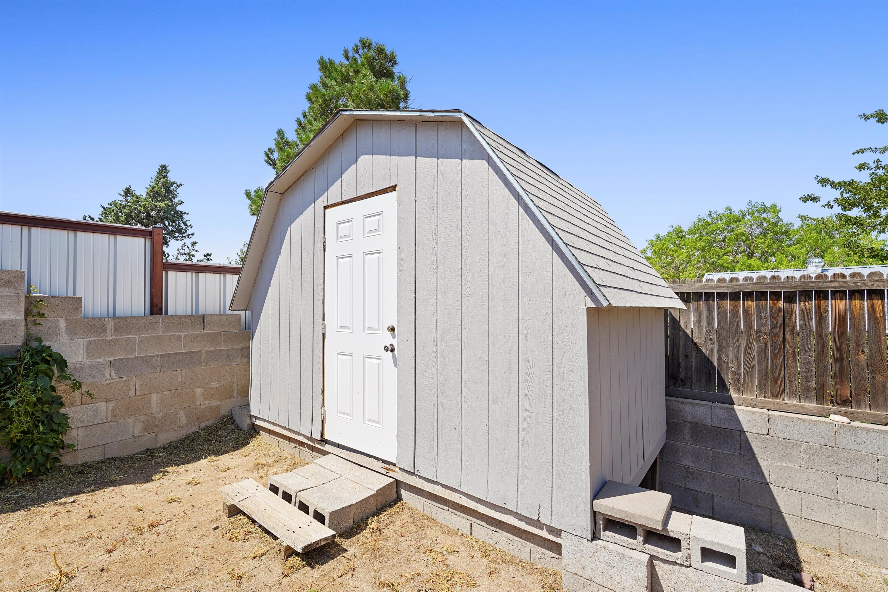 1237 HUPMOBILE Drive NE