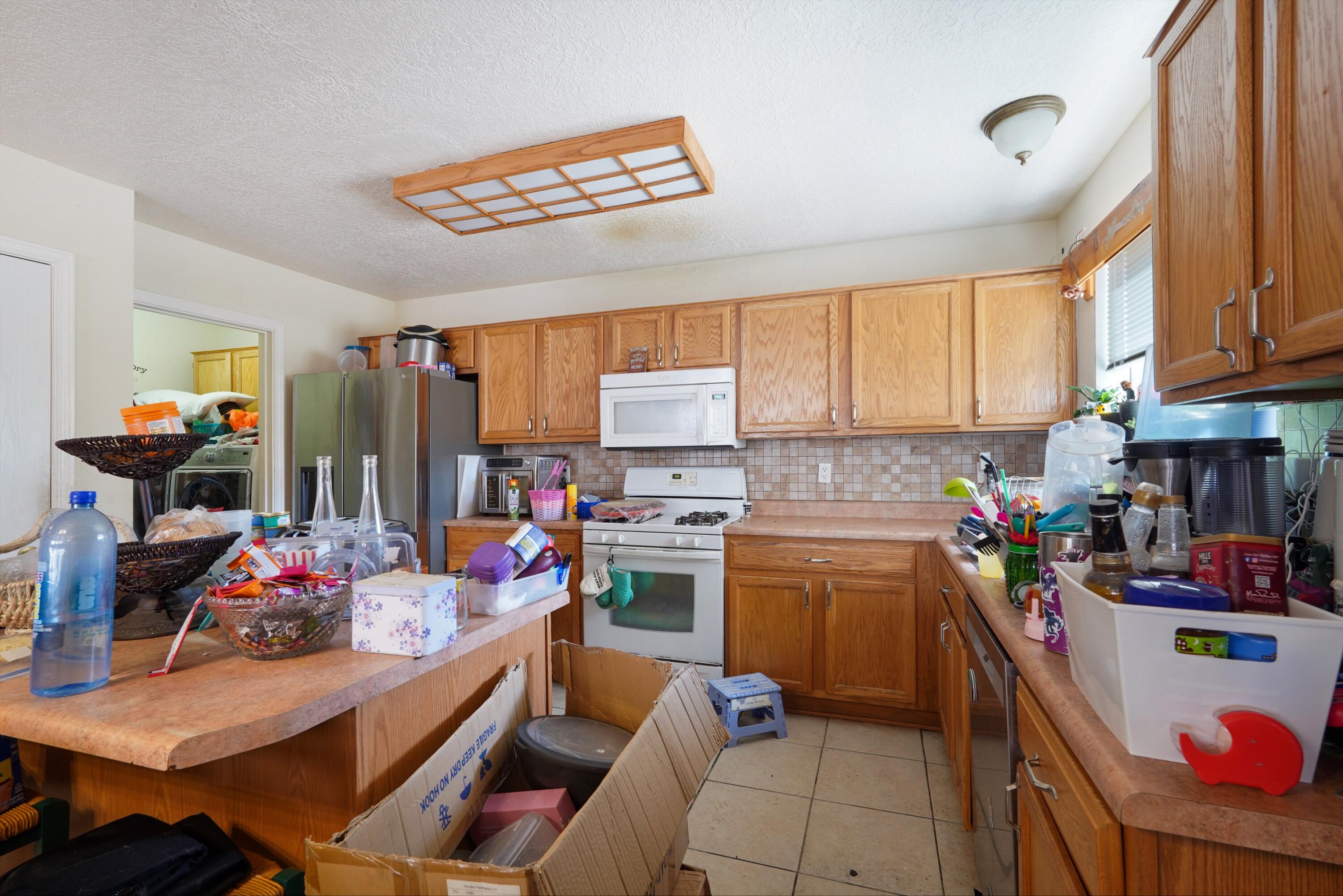 527 WHISPER MESA Street SW