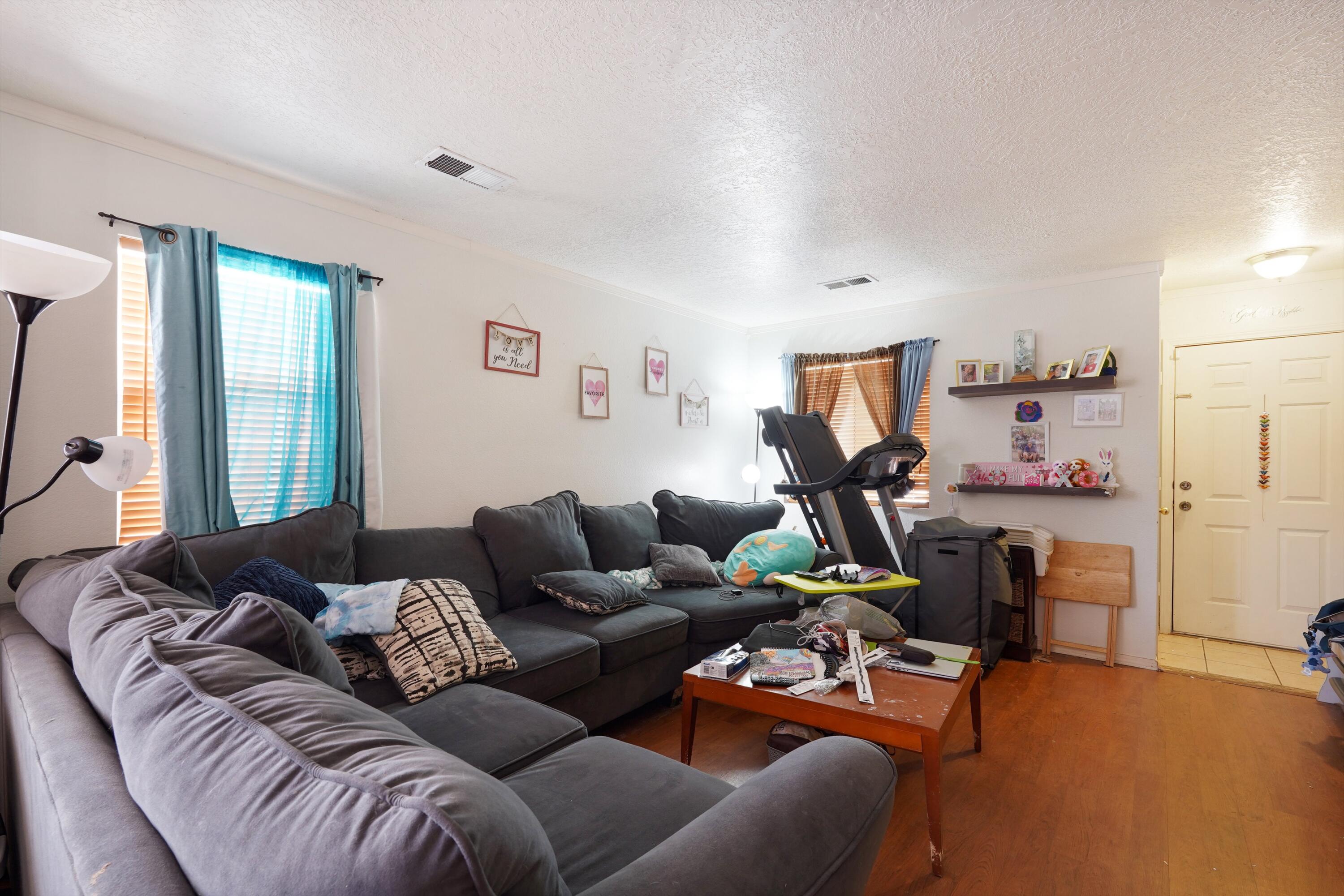 527 WHISPER MESA Street SW