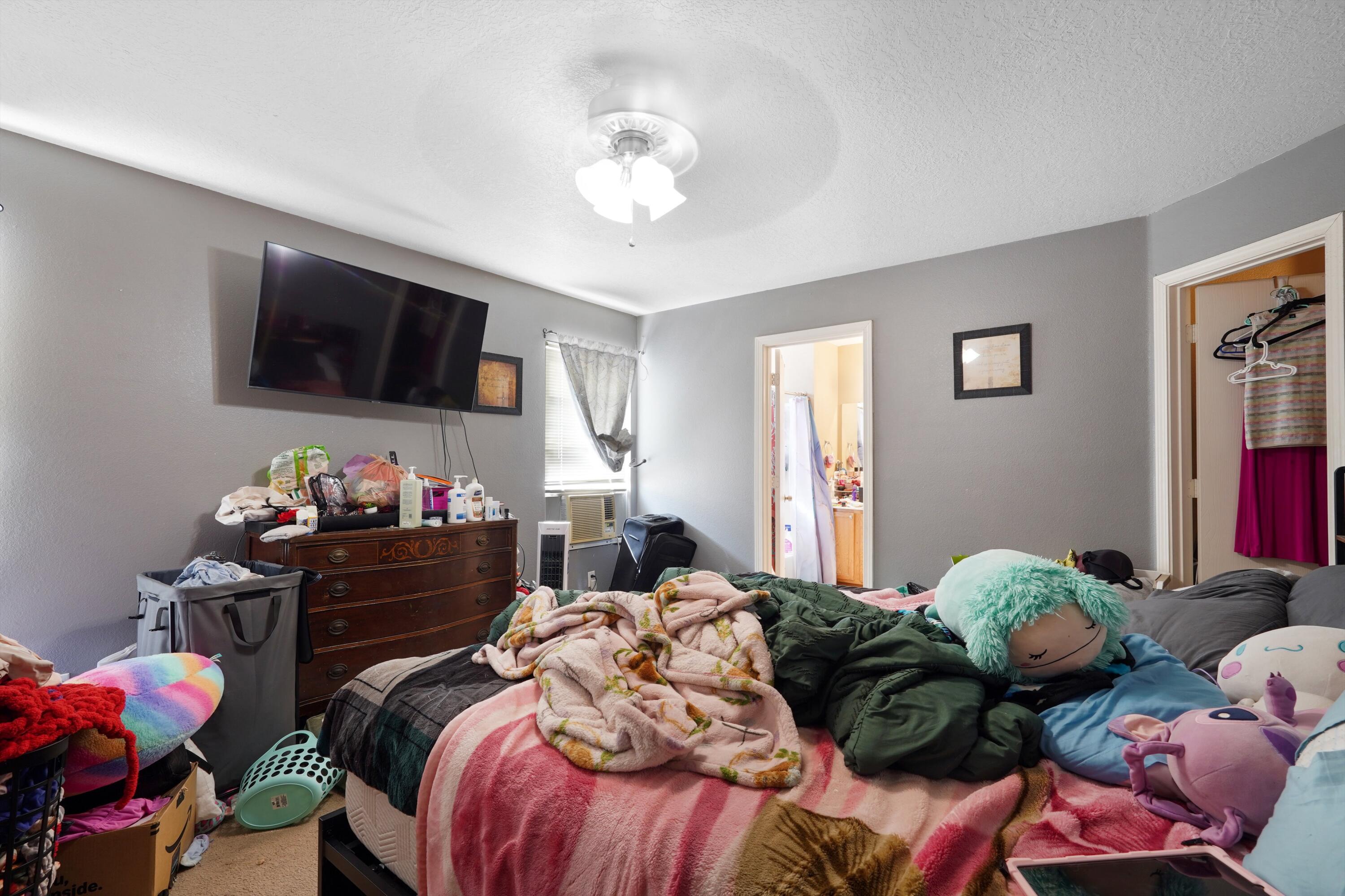 527 WHISPER MESA Street SW