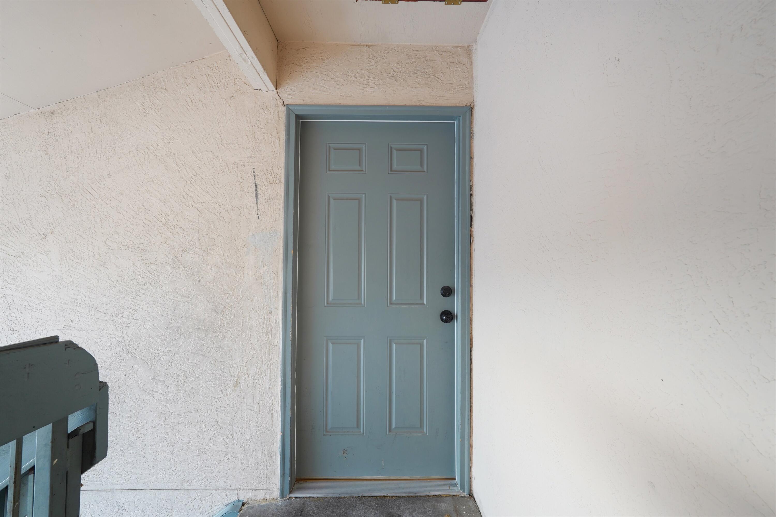 4601 CARLISLE Boulevard NE 14