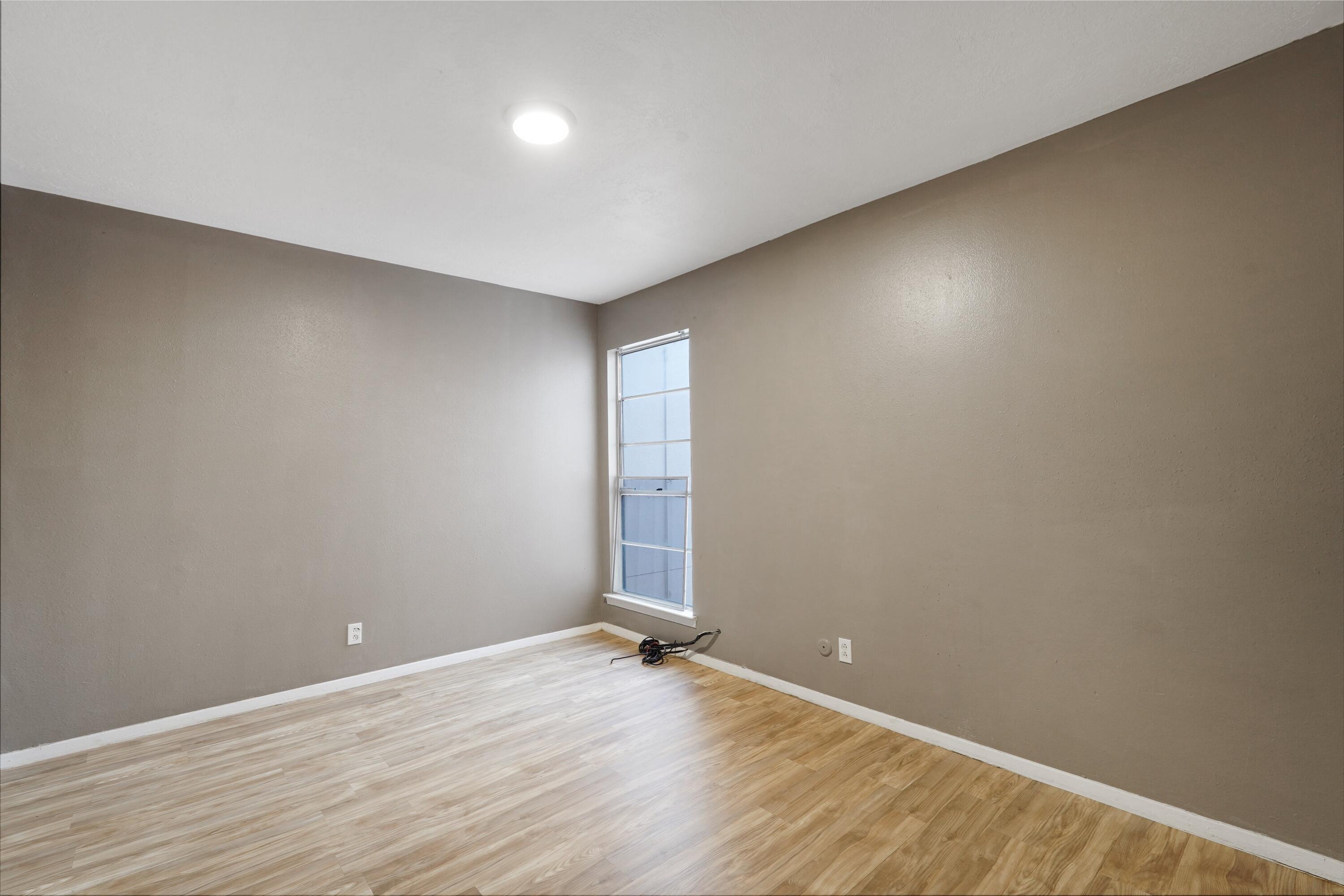 4601 CARLISLE Boulevard NE 14