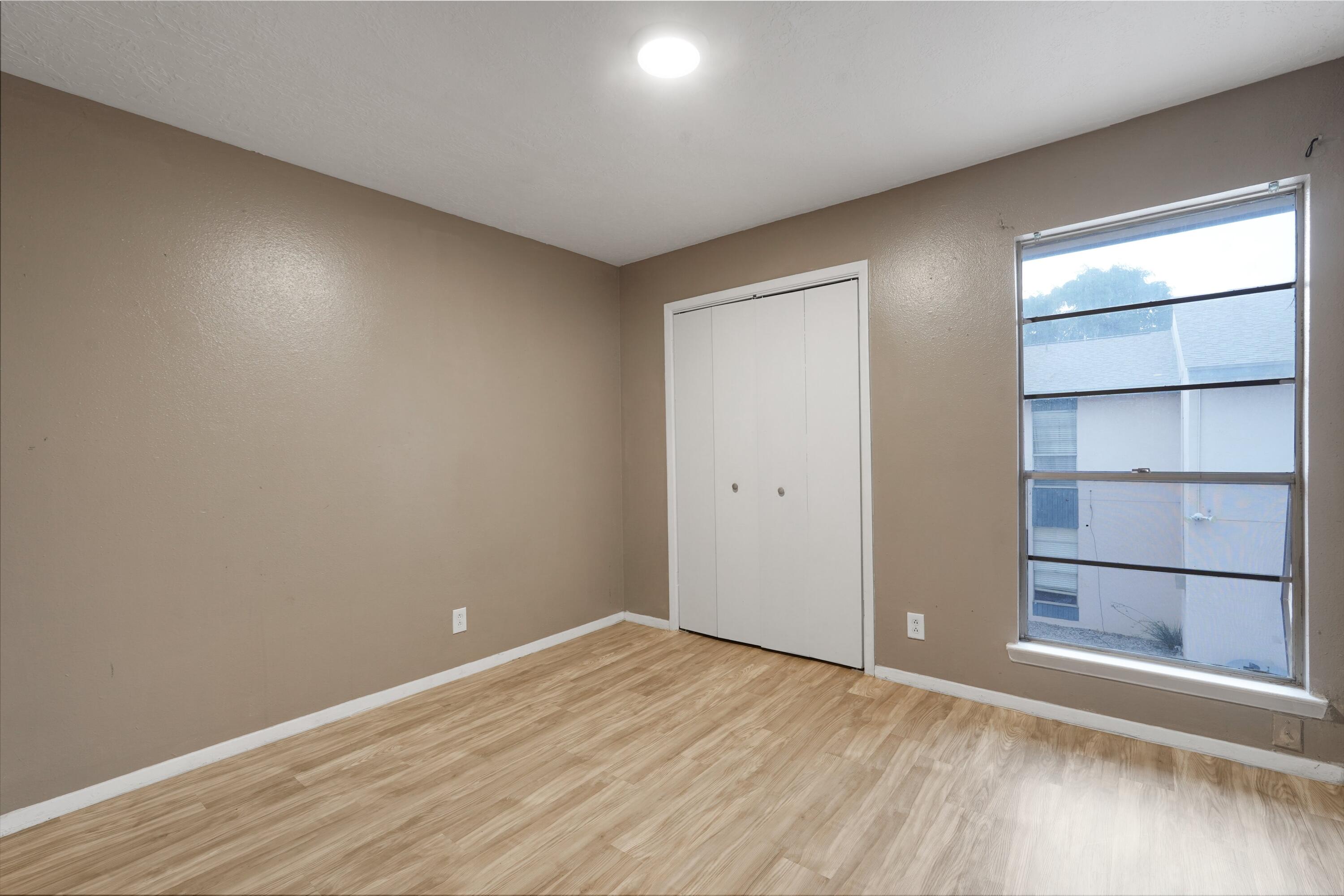 4601 CARLISLE Boulevard NE 14