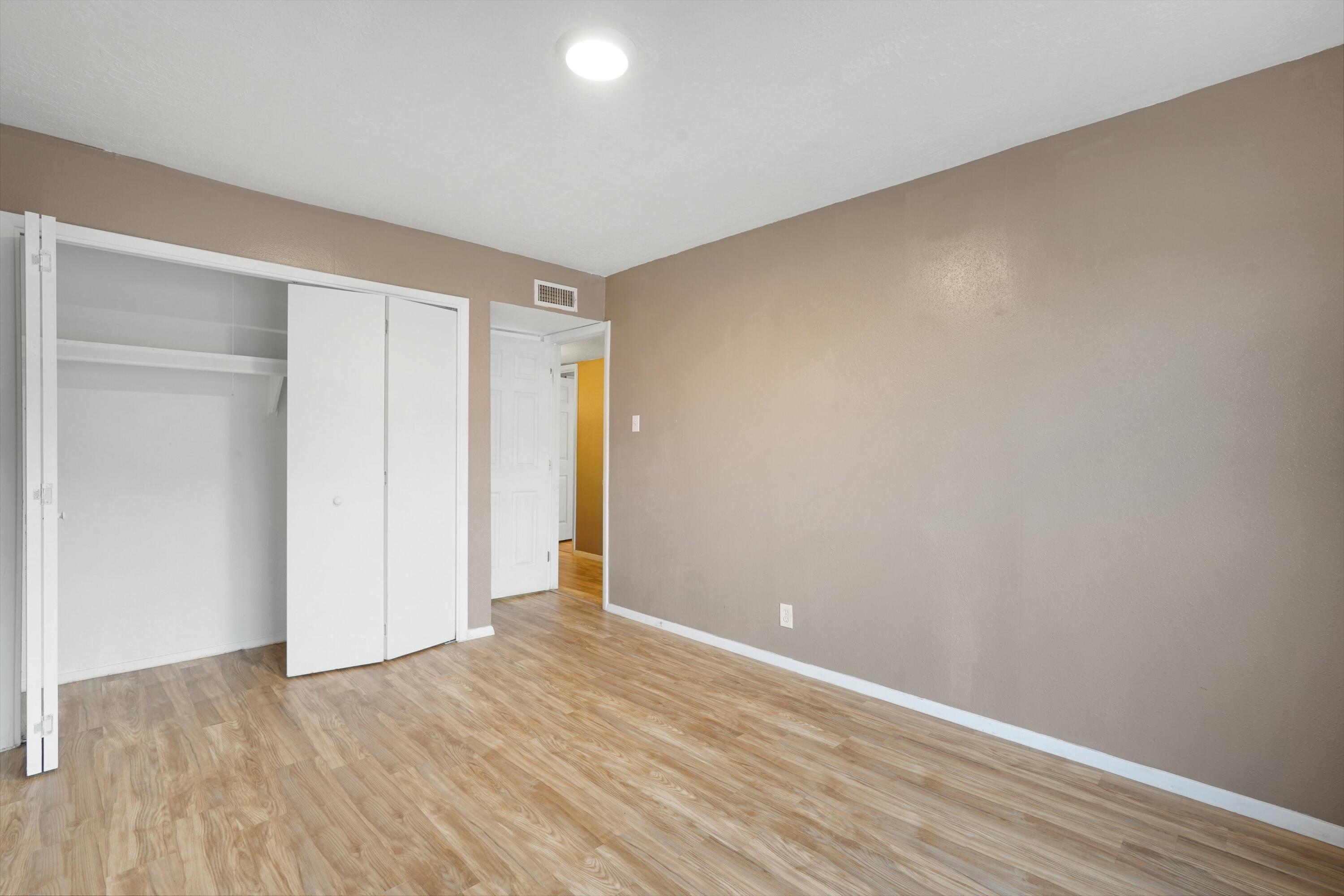 4601 CARLISLE Boulevard NE 14