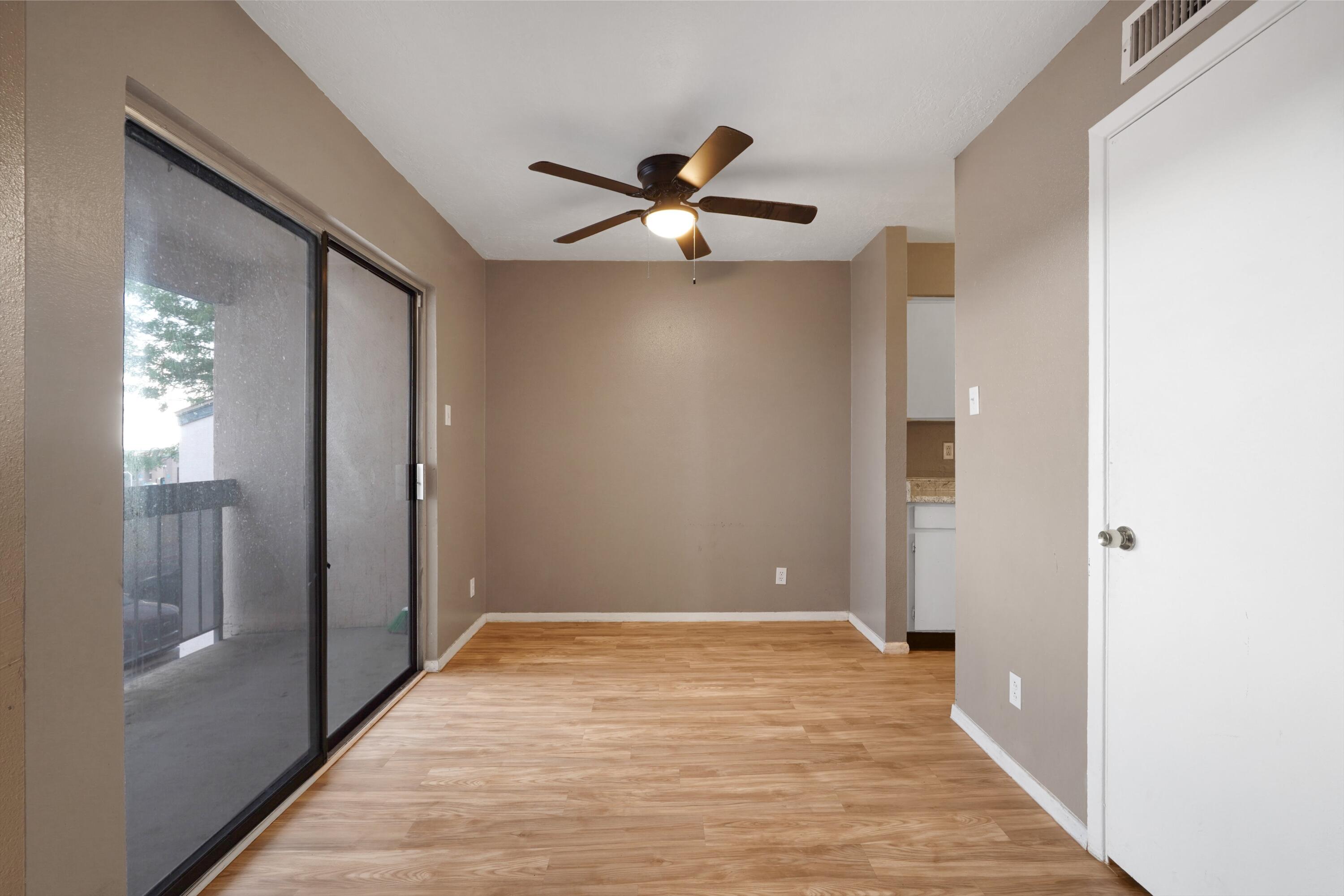 4601 CARLISLE Boulevard NE 14