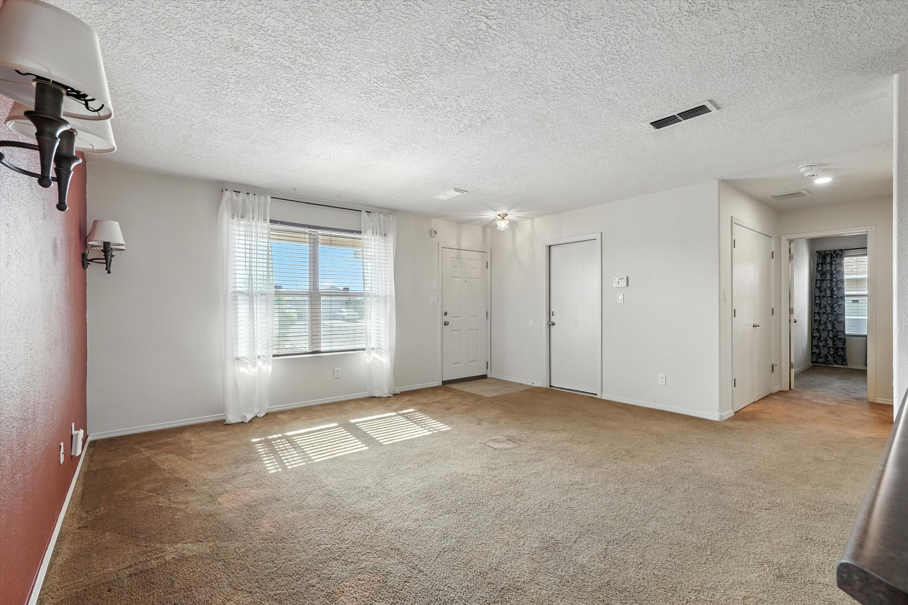 147 OAKWOOD Court SW