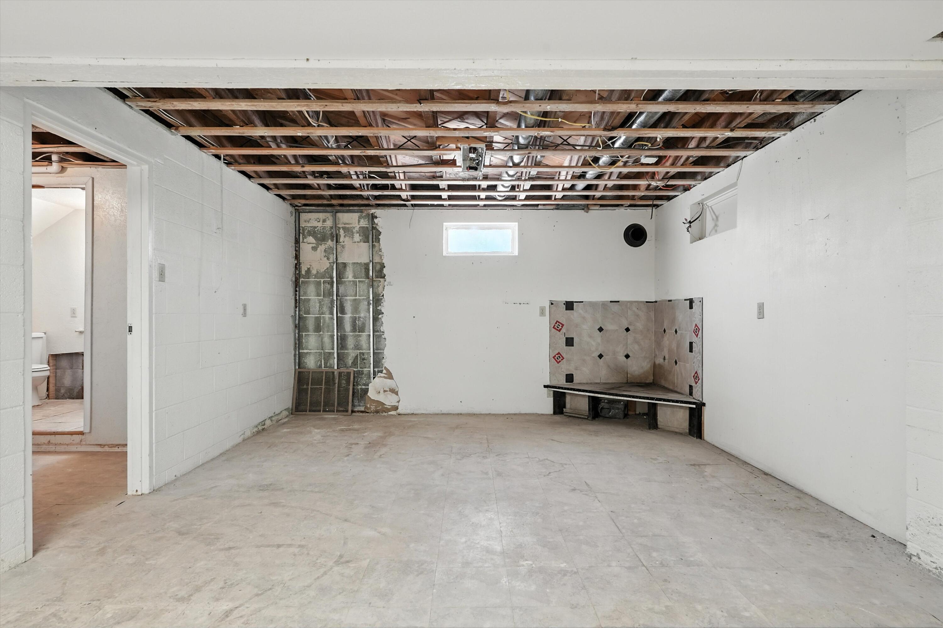 211 STATE HIGHWAY 41