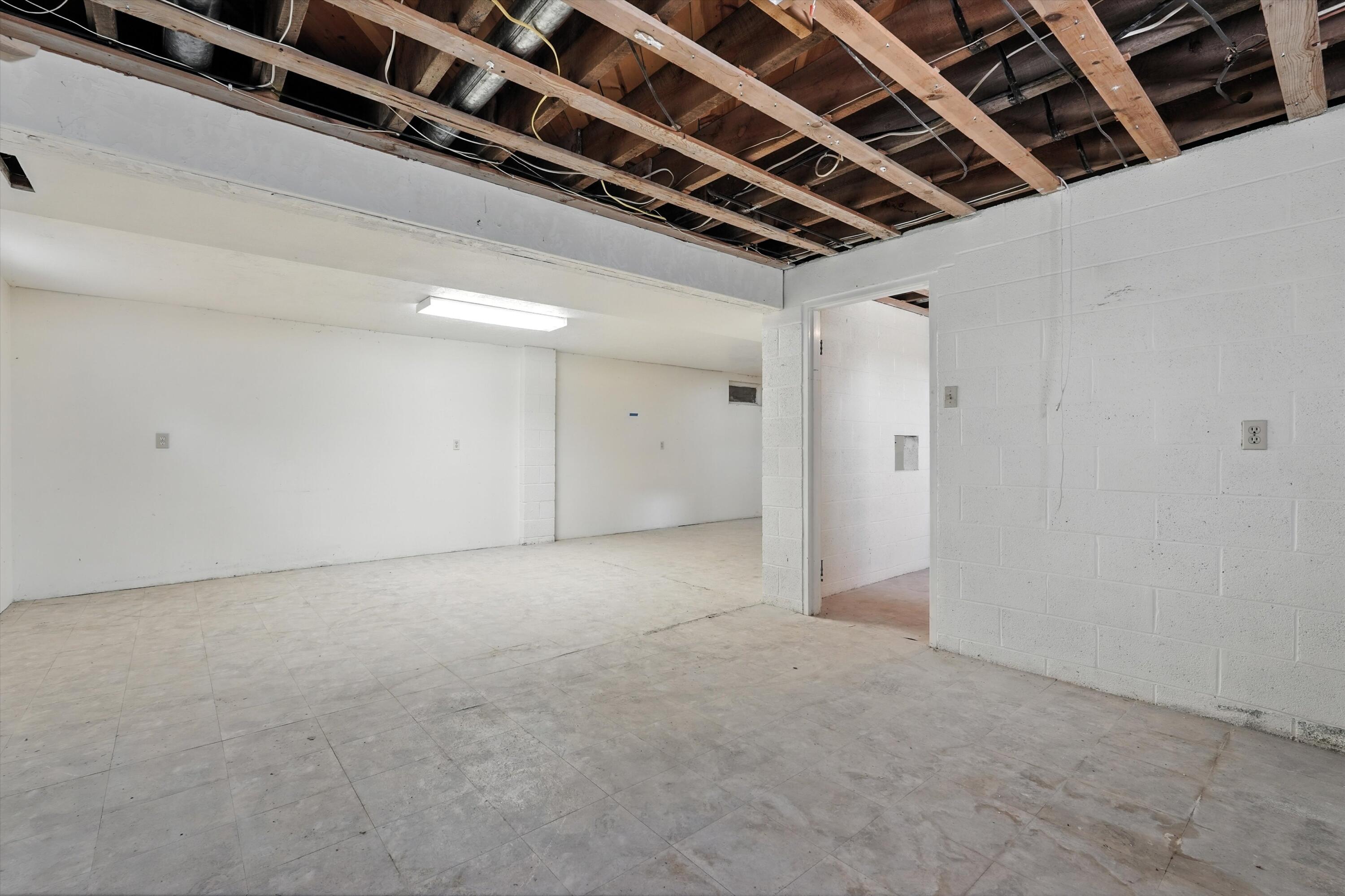 211 STATE HIGHWAY 41