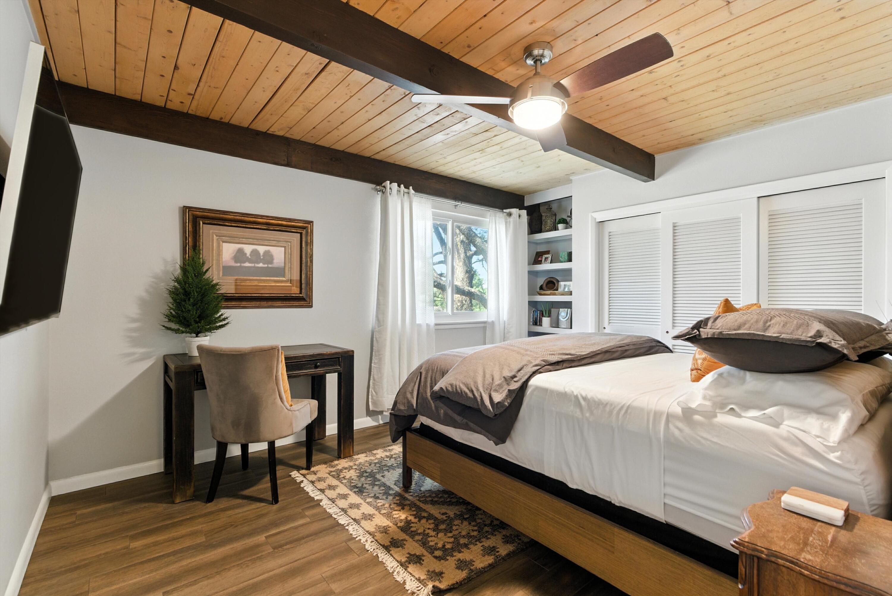 1111 CUATRO CERROS Trail SE