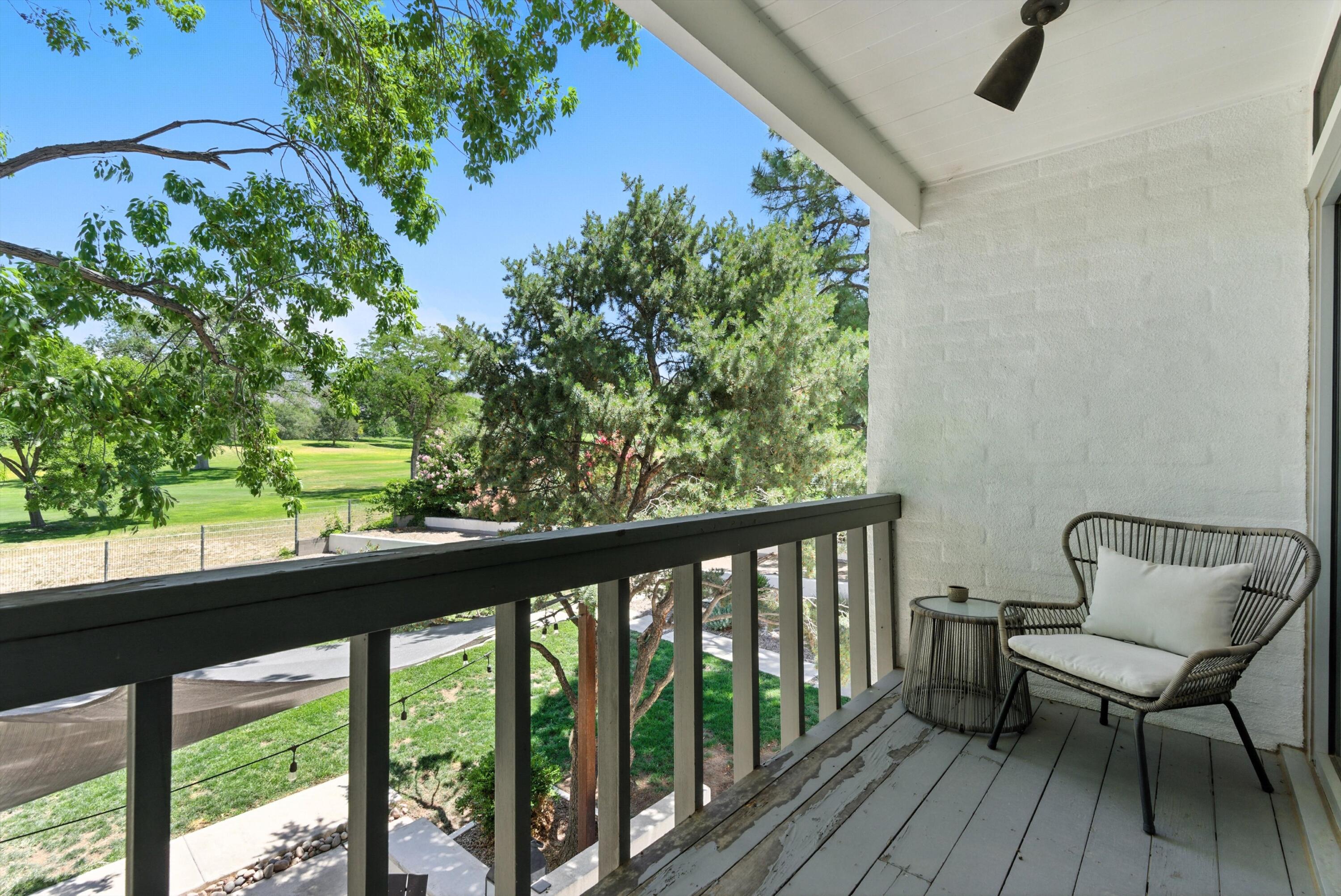 1111 CUATRO CERROS Trail SE