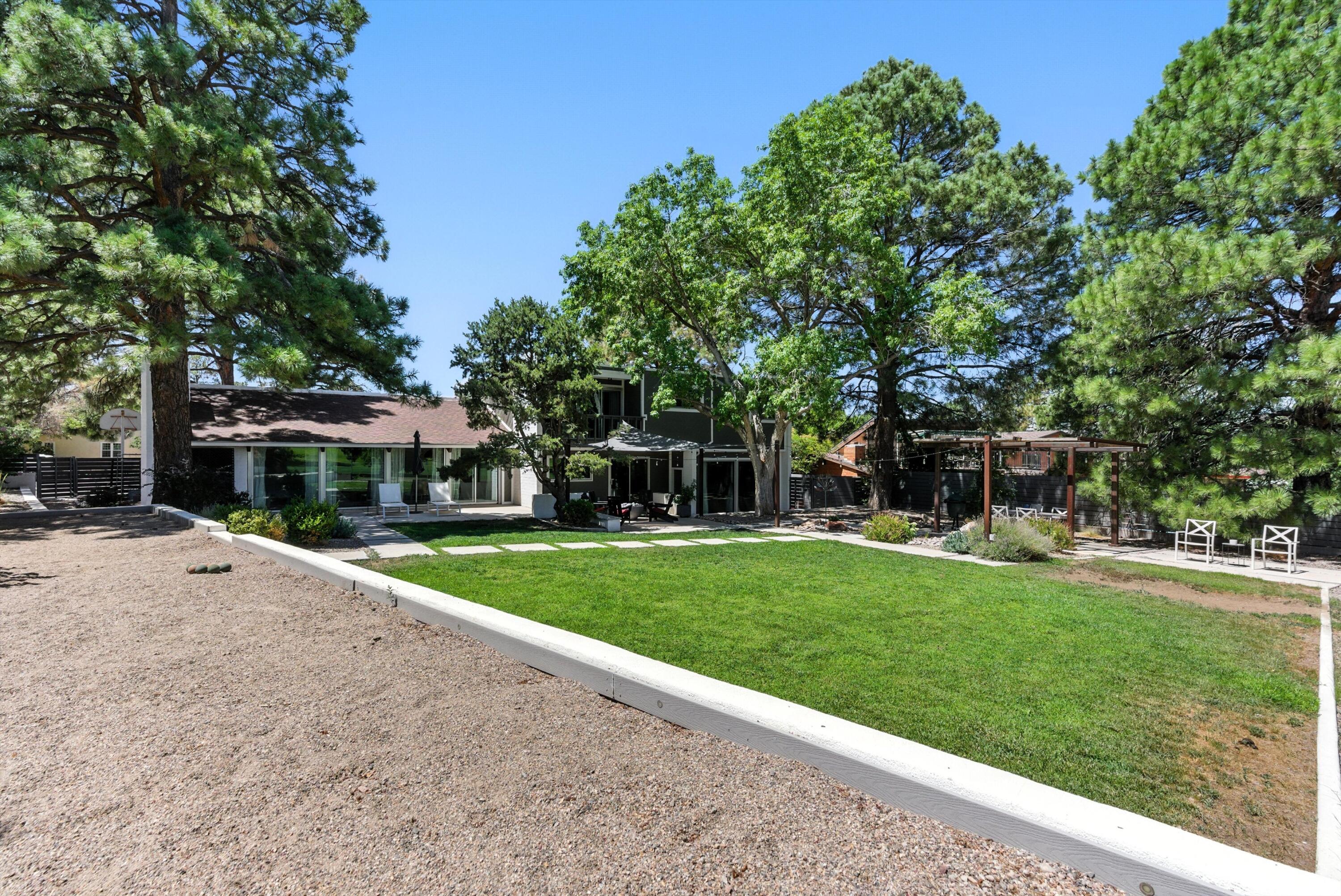 1111 CUATRO CERROS Trail SE