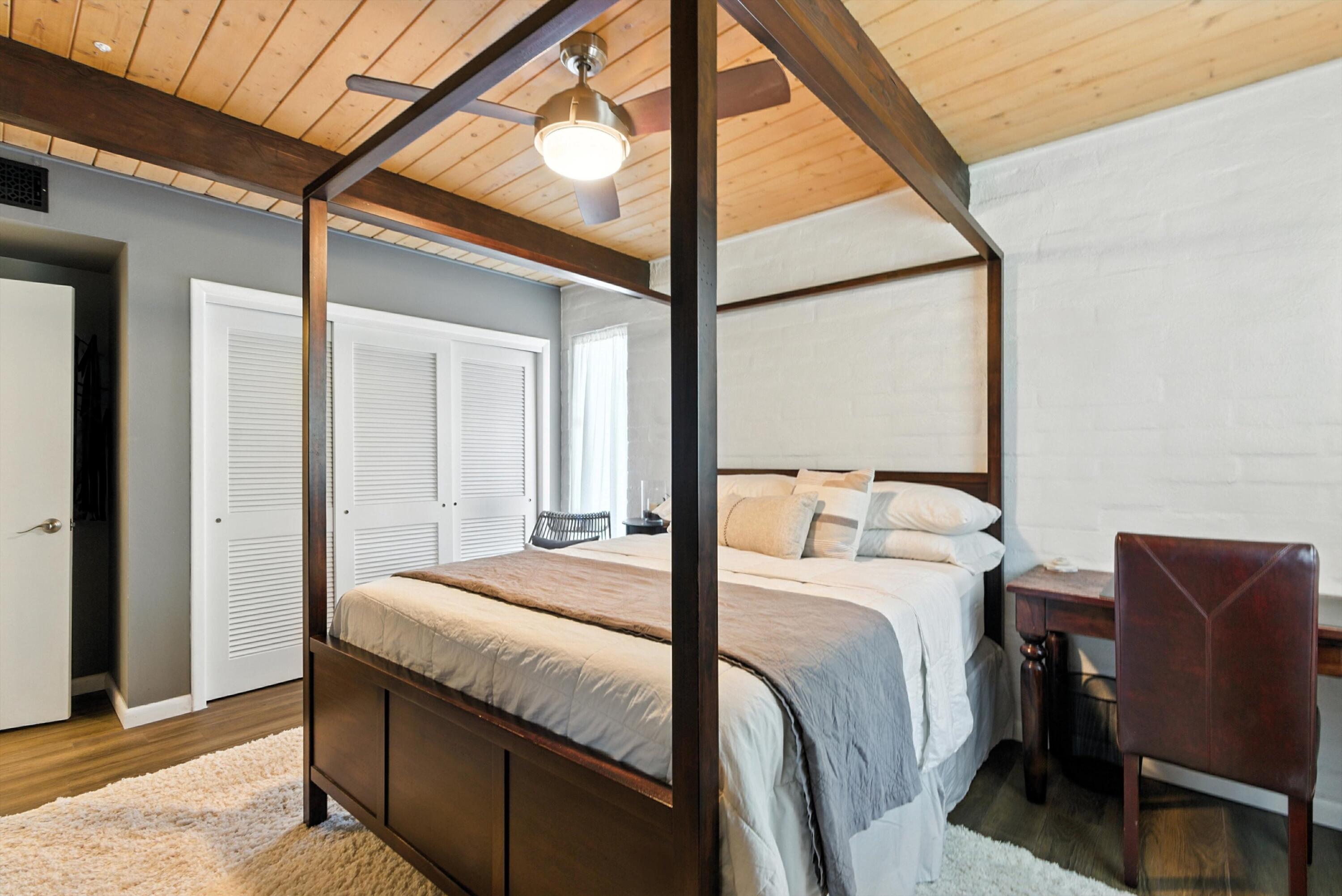 1111 CUATRO CERROS Trail SE