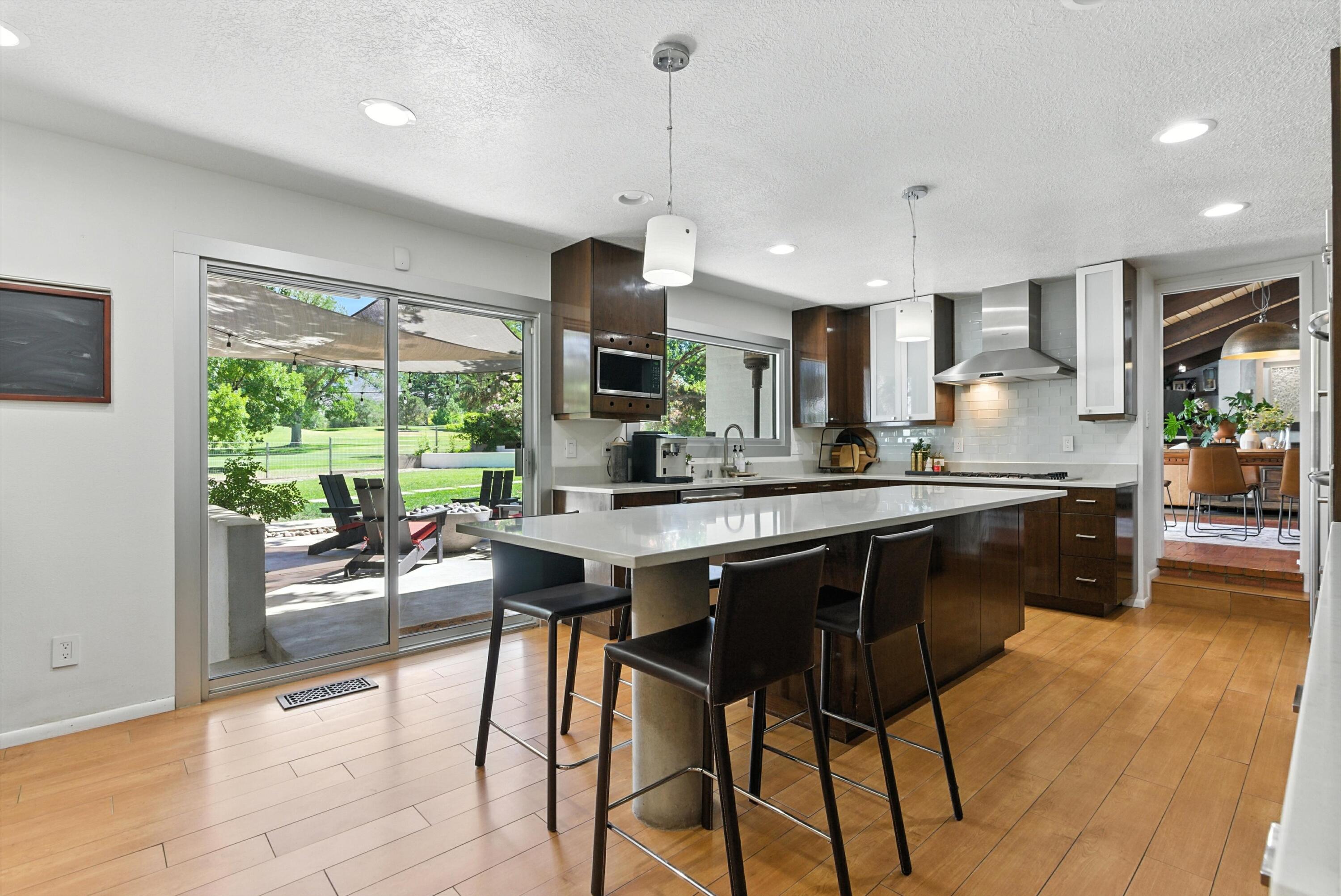 1111 CUATRO CERROS Trail SE