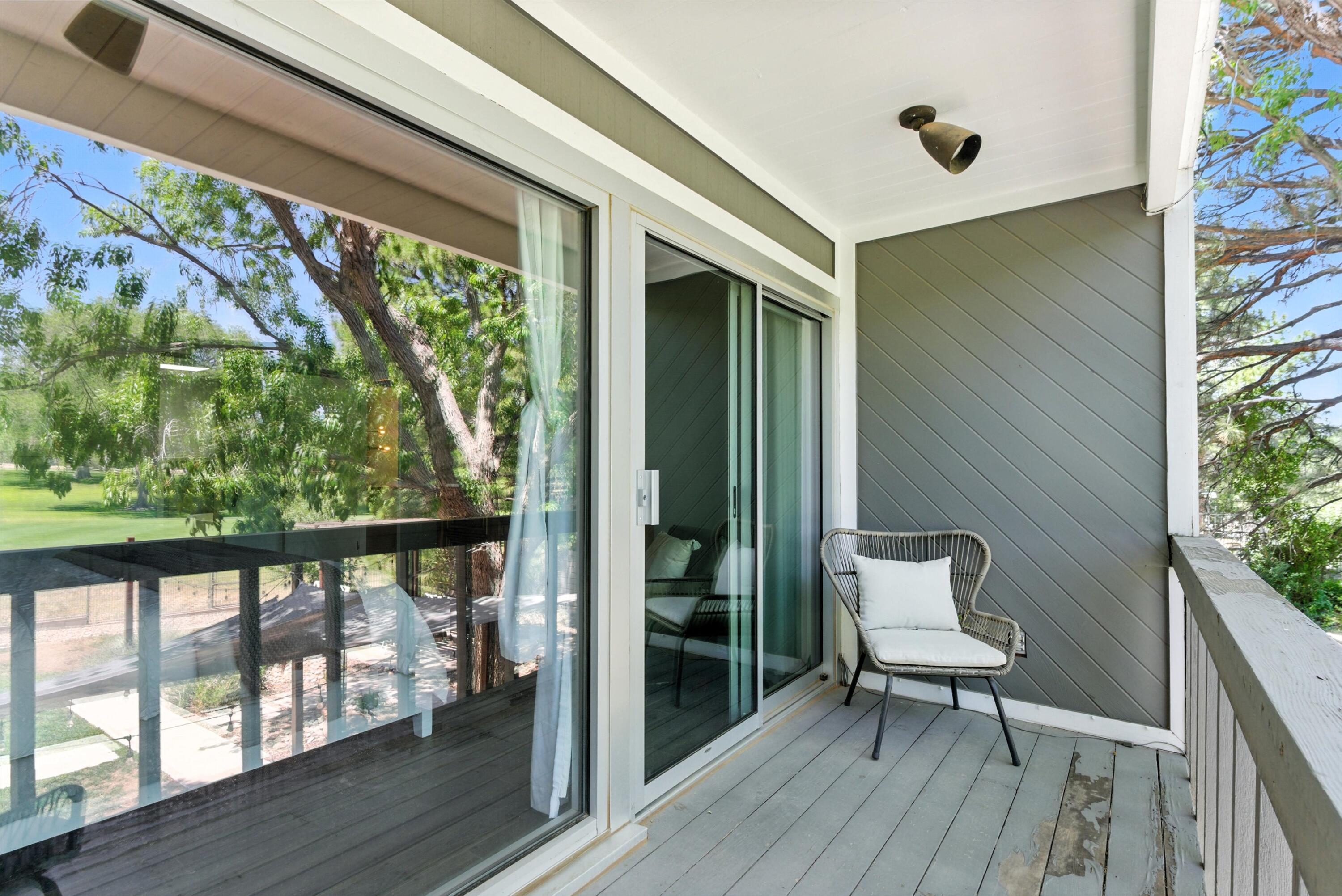 1111 CUATRO CERROS Trail SE