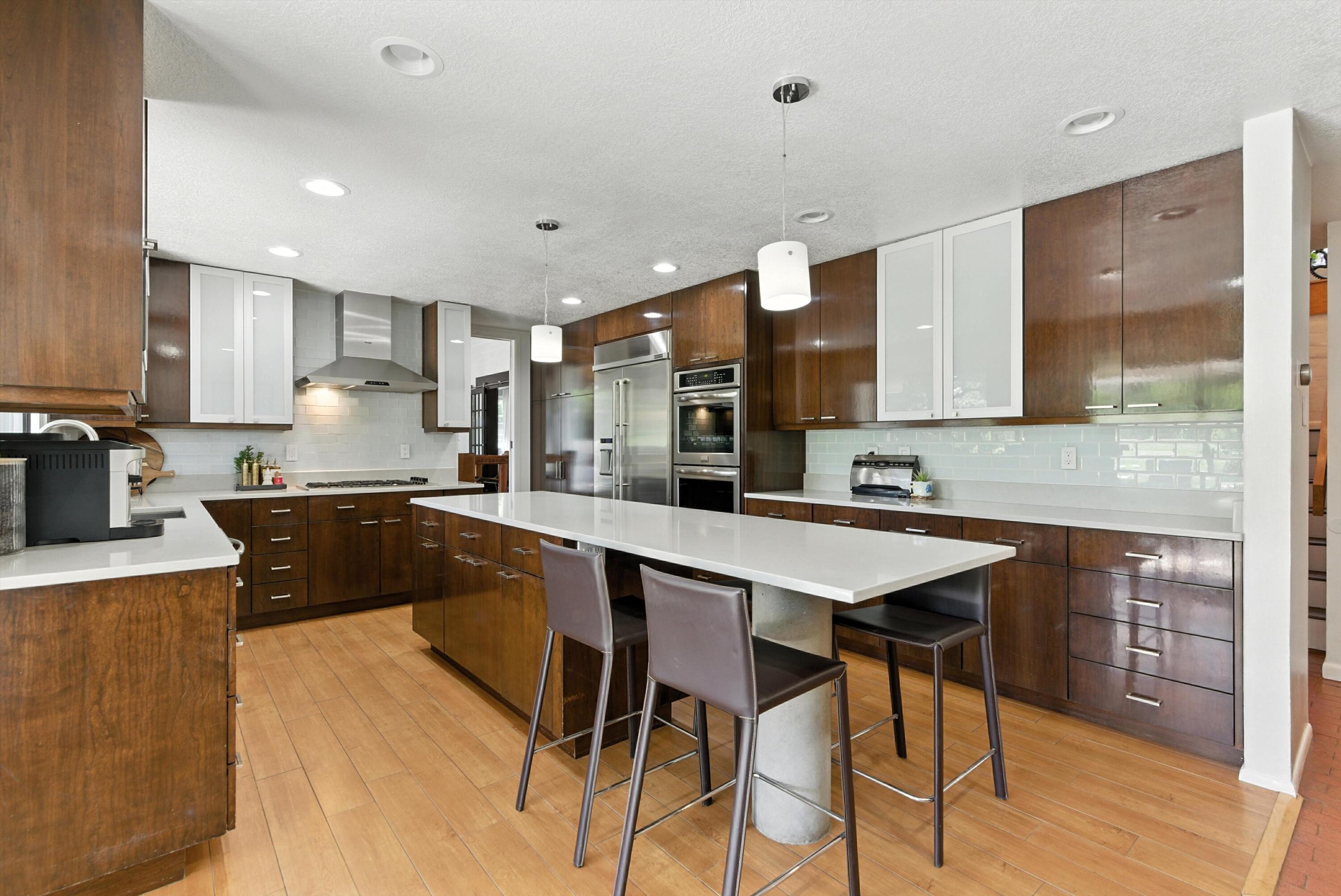 1111 CUATRO CERROS Trail SE