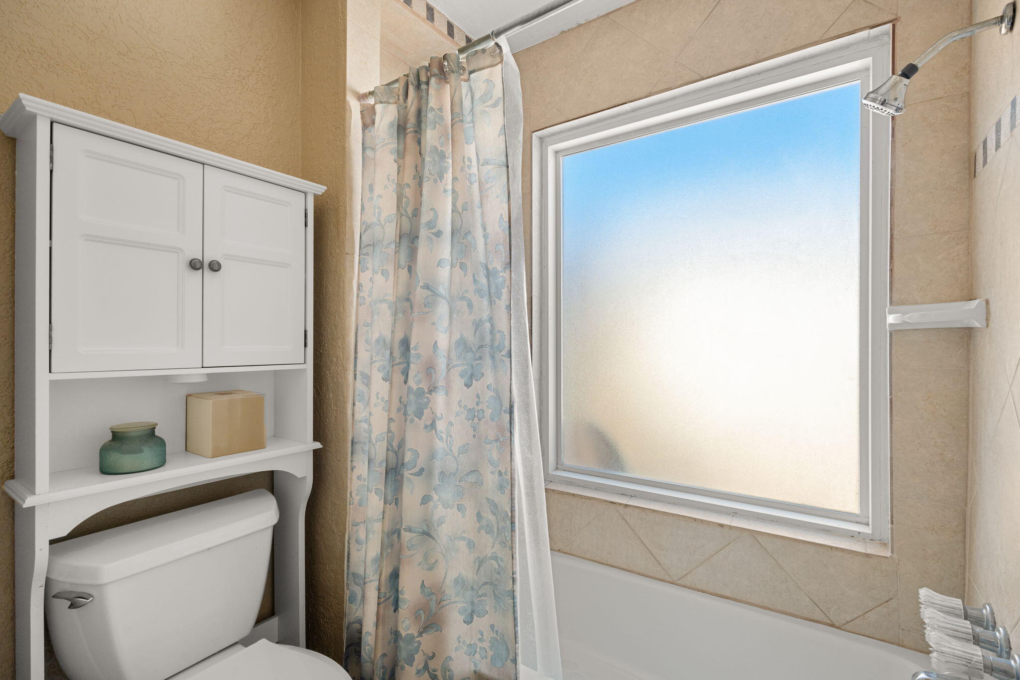 4725 SAN PEDRO Drive NE #6