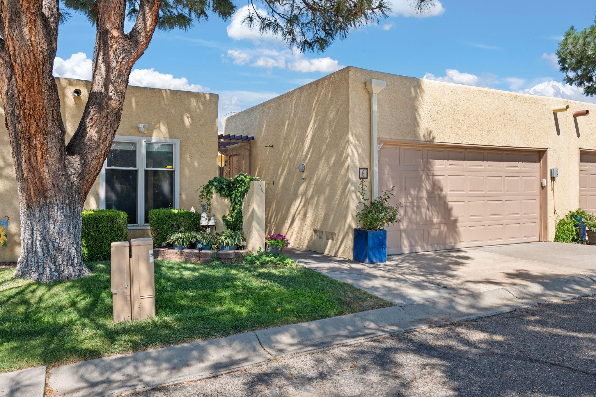 4725 SAN PEDRO Drive NE #6