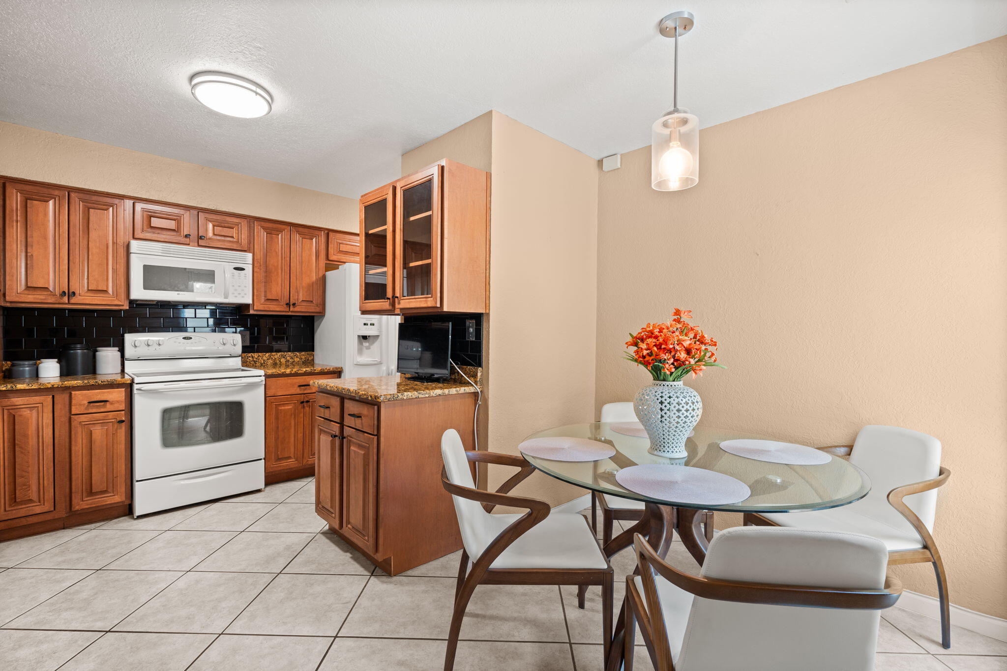 4725 SAN PEDRO Drive NE #6