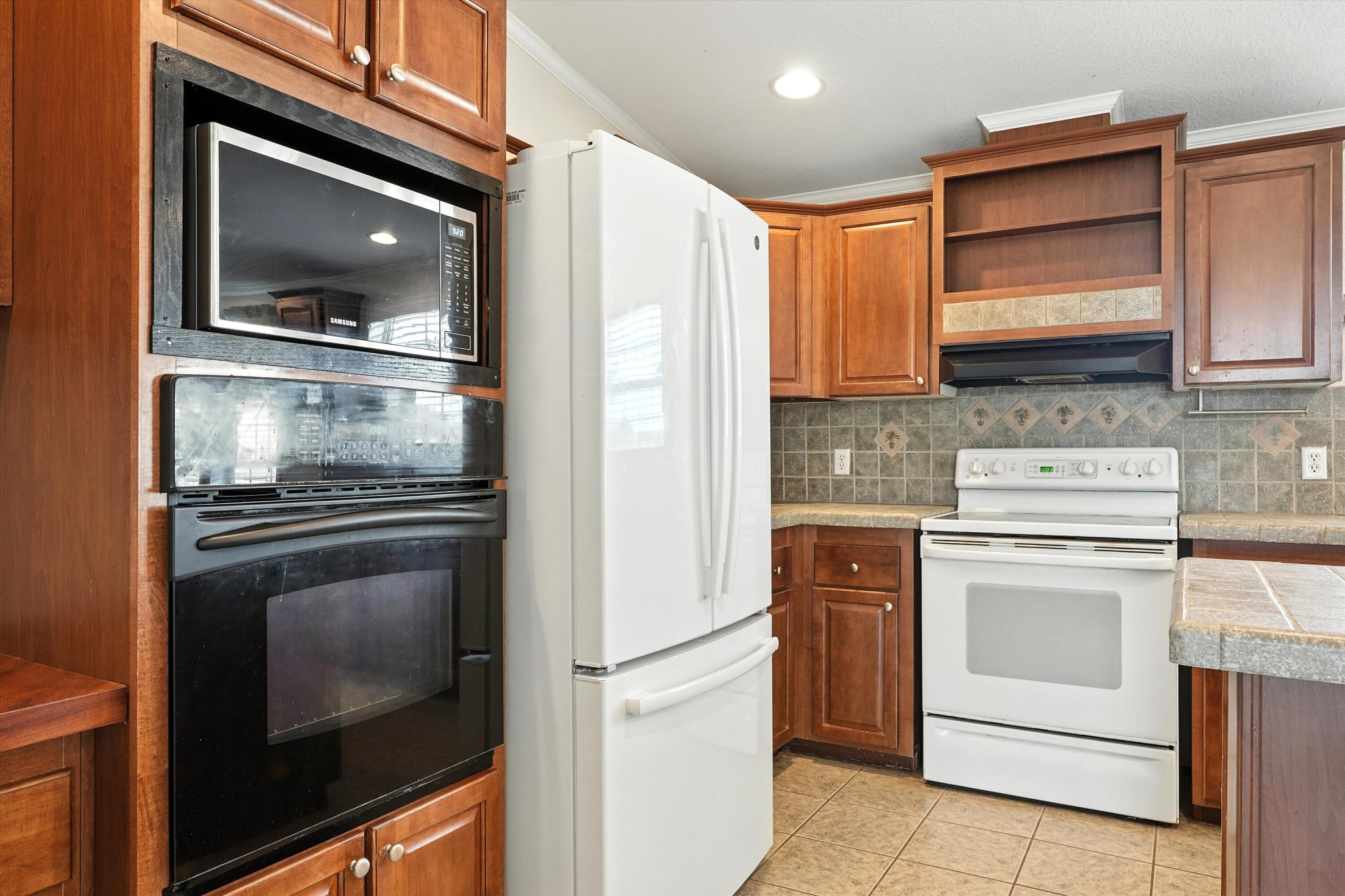 26 TROXEL Lane