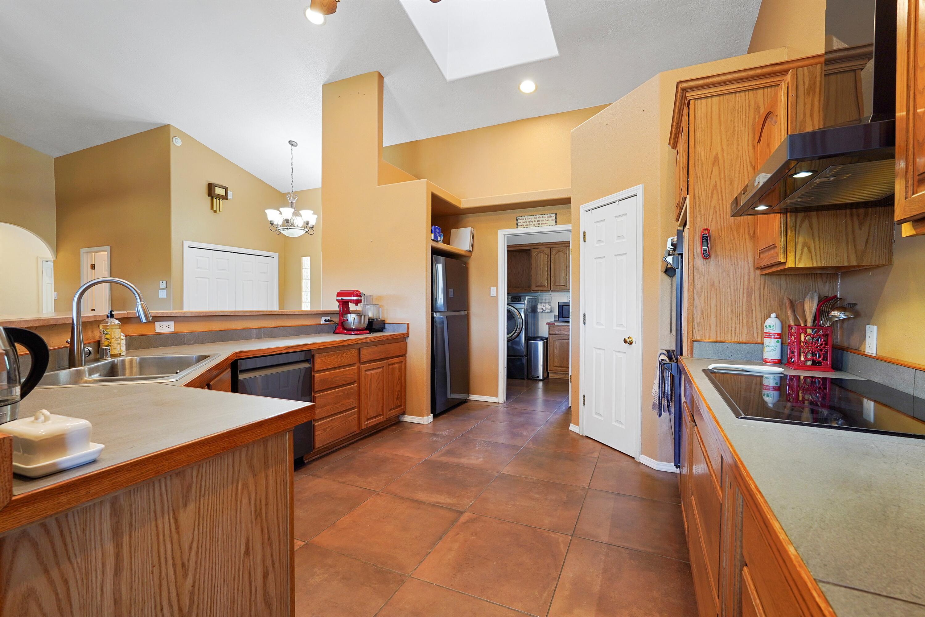 82 CAMINO CERRITOS
