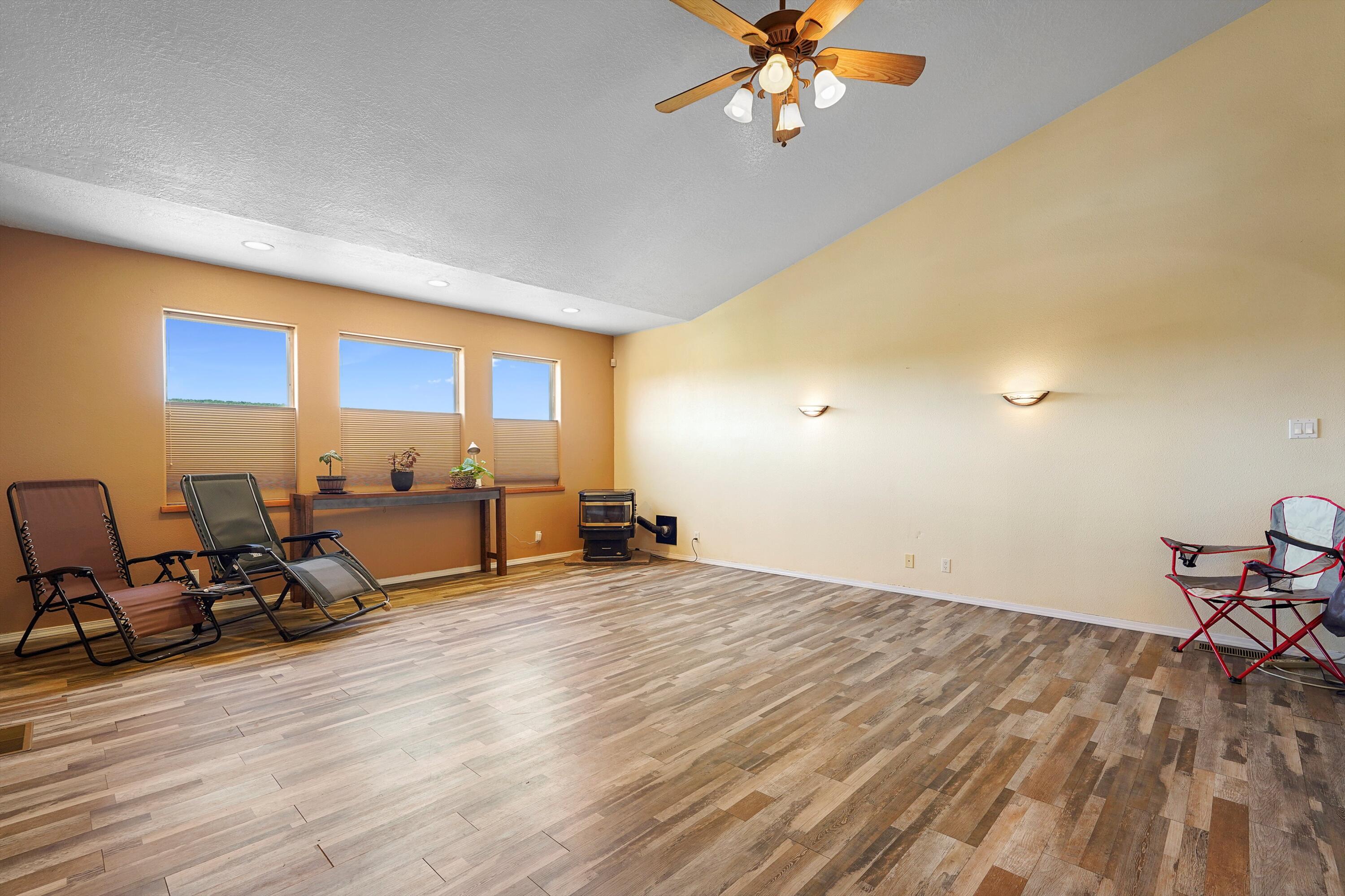 82 CAMINO CERRITOS