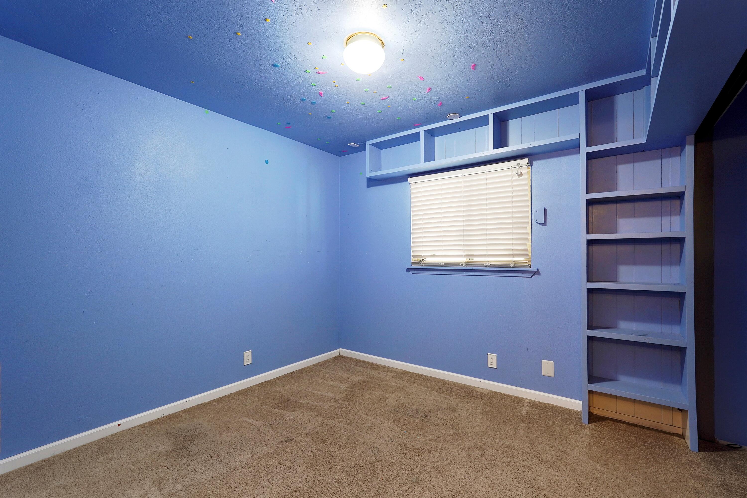 8600 KIMELA Court SW