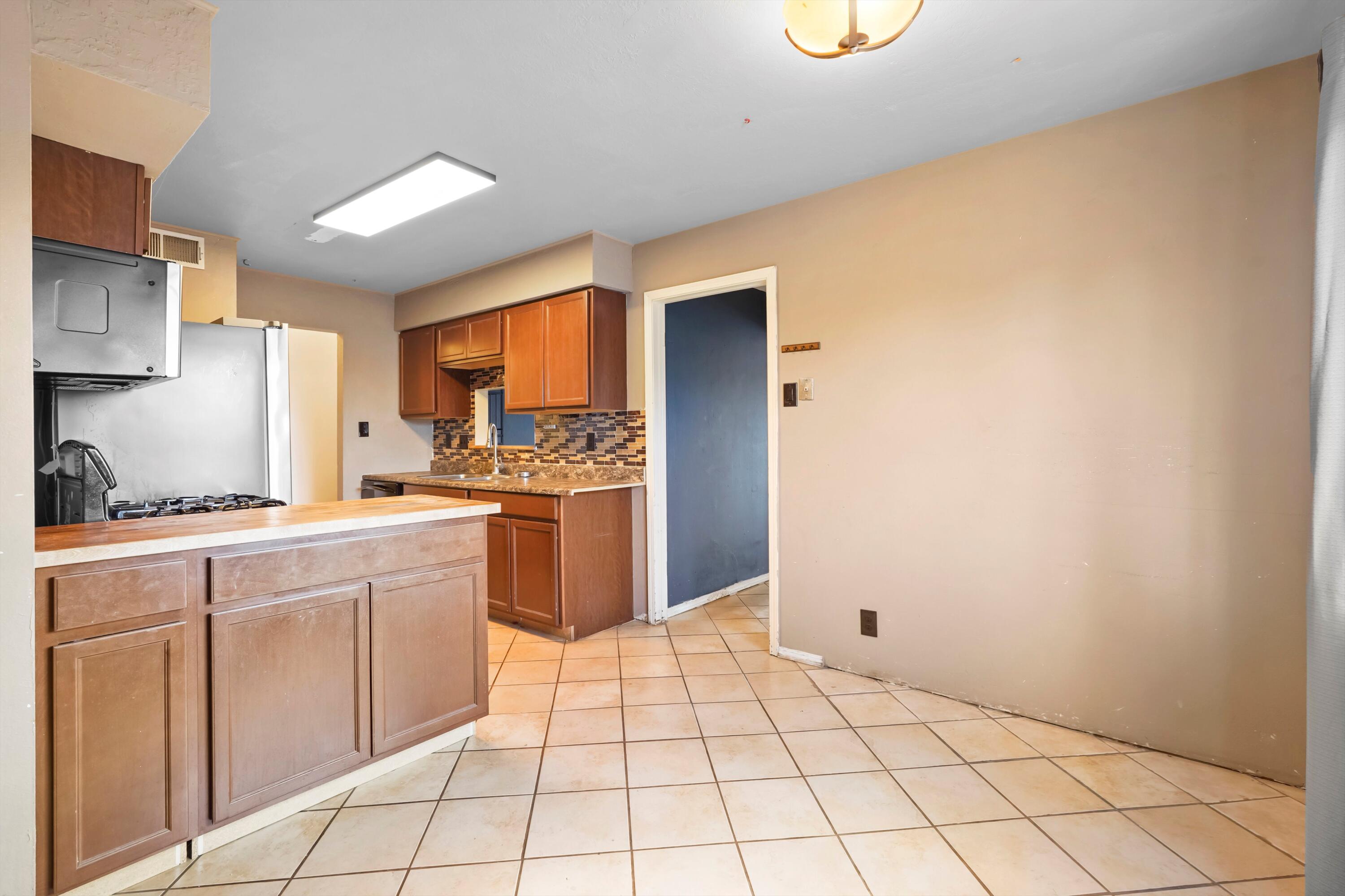 8600 KIMELA Court SW