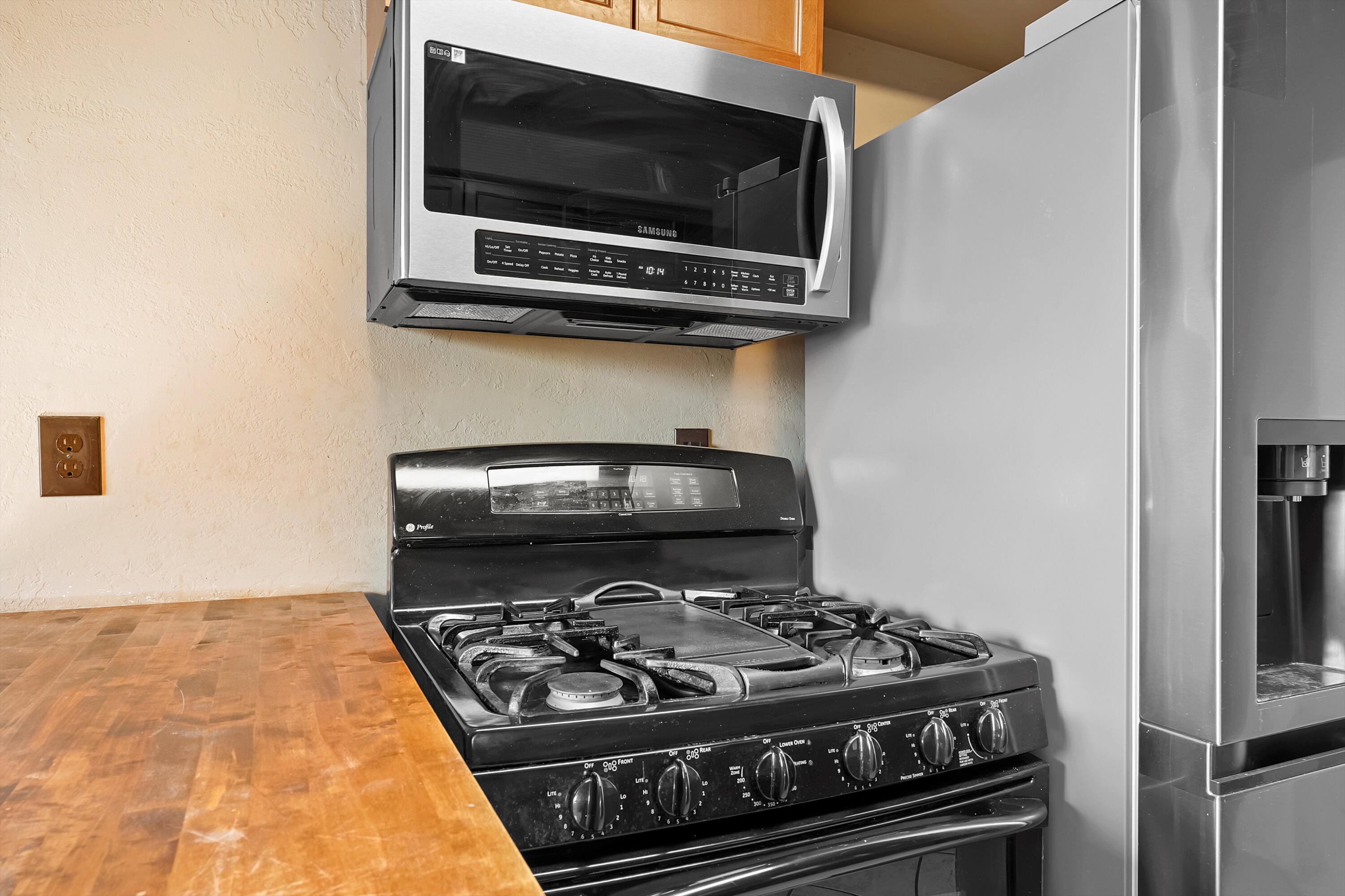 8600 KIMELA Court SW