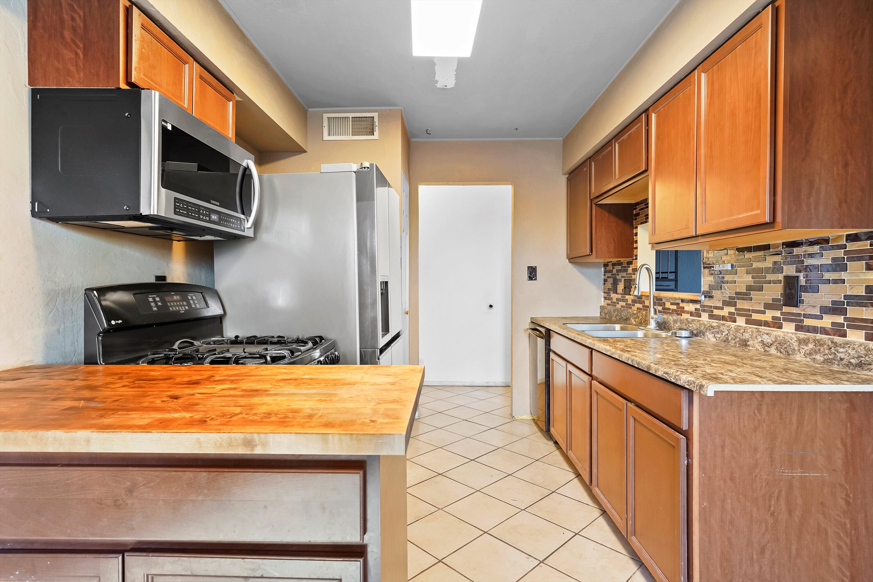 8600 KIMELA Court SW