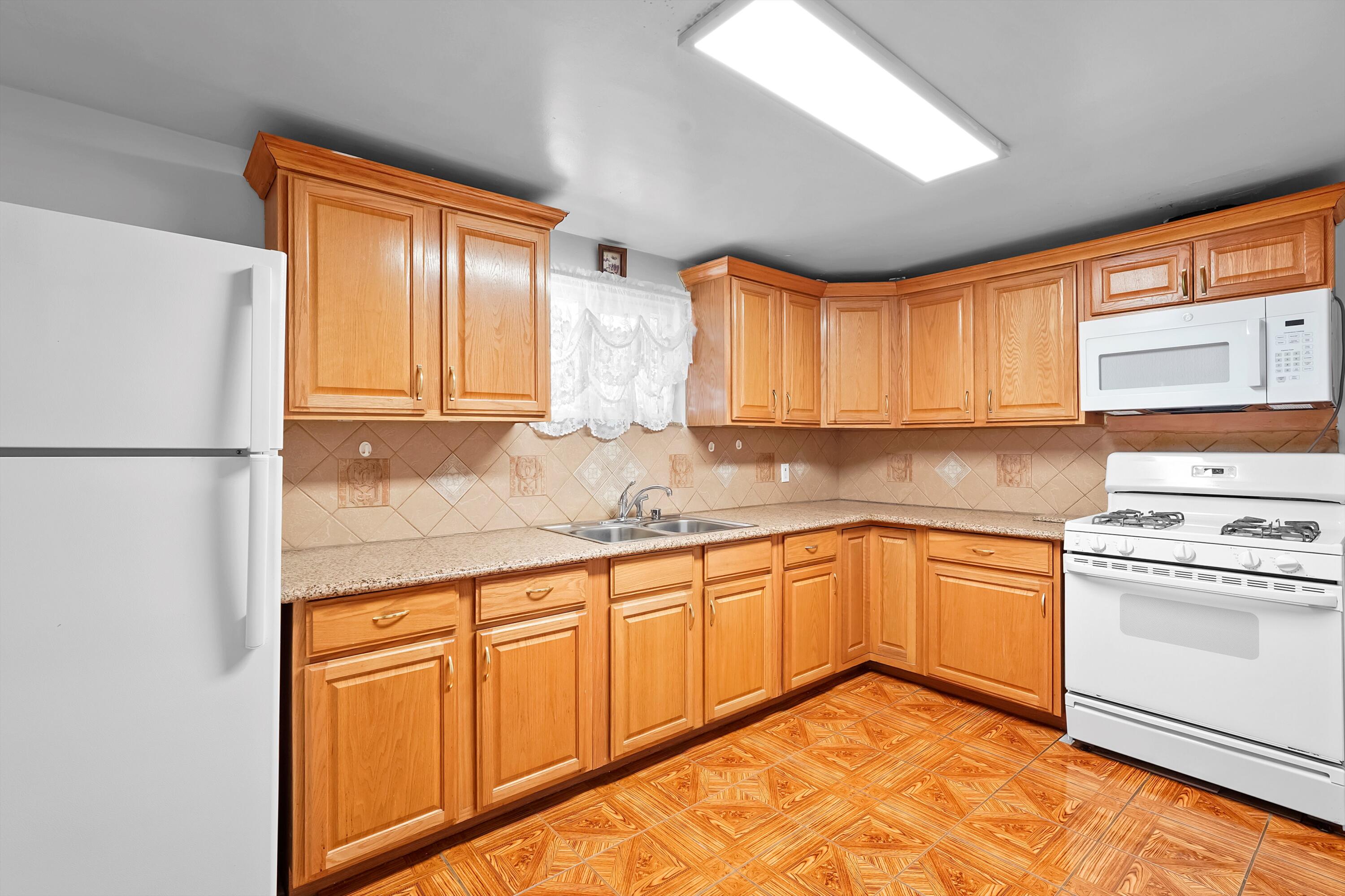 1347 YOUNG Avenue SW
