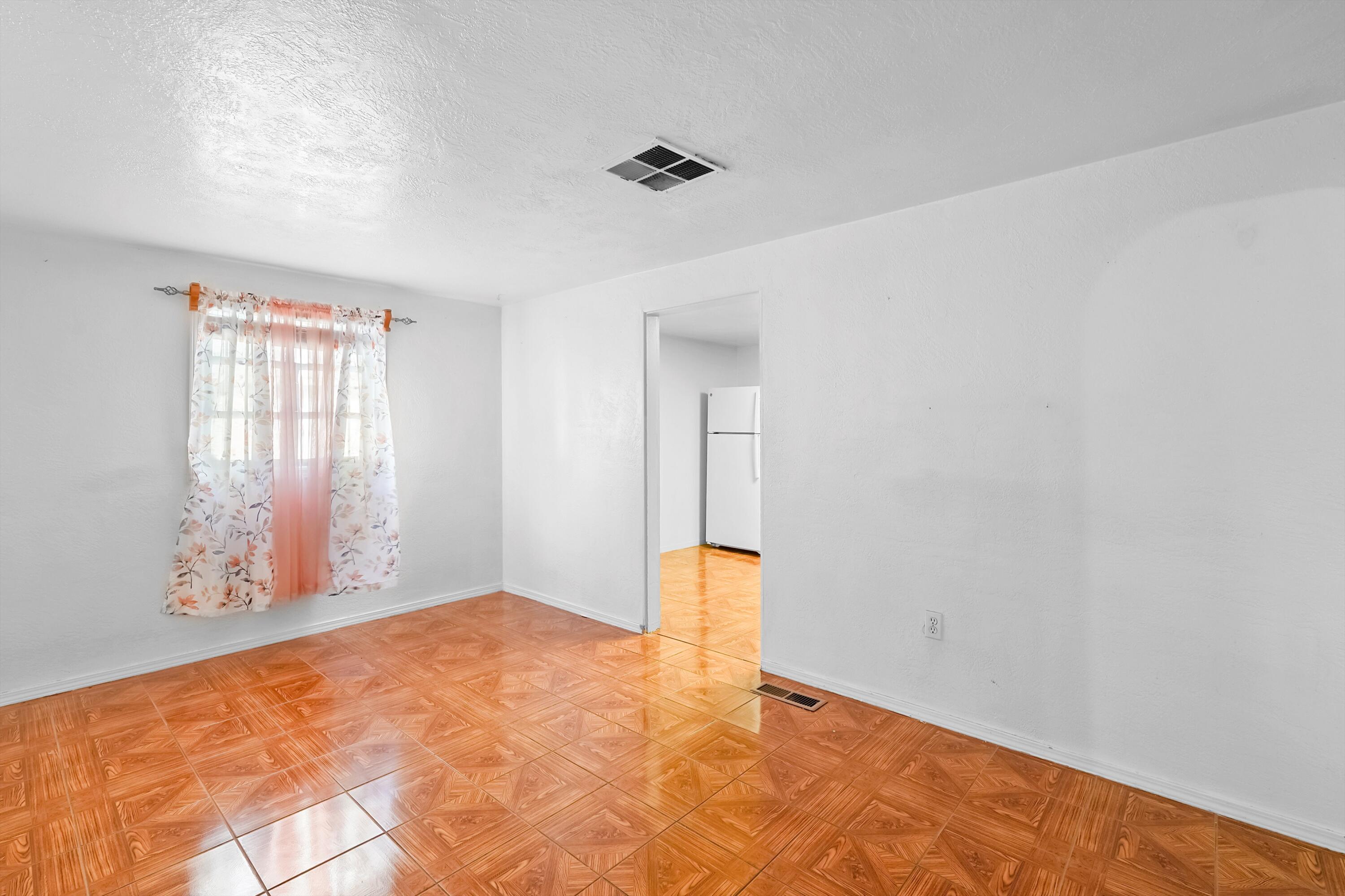 1347 YOUNG Avenue SW