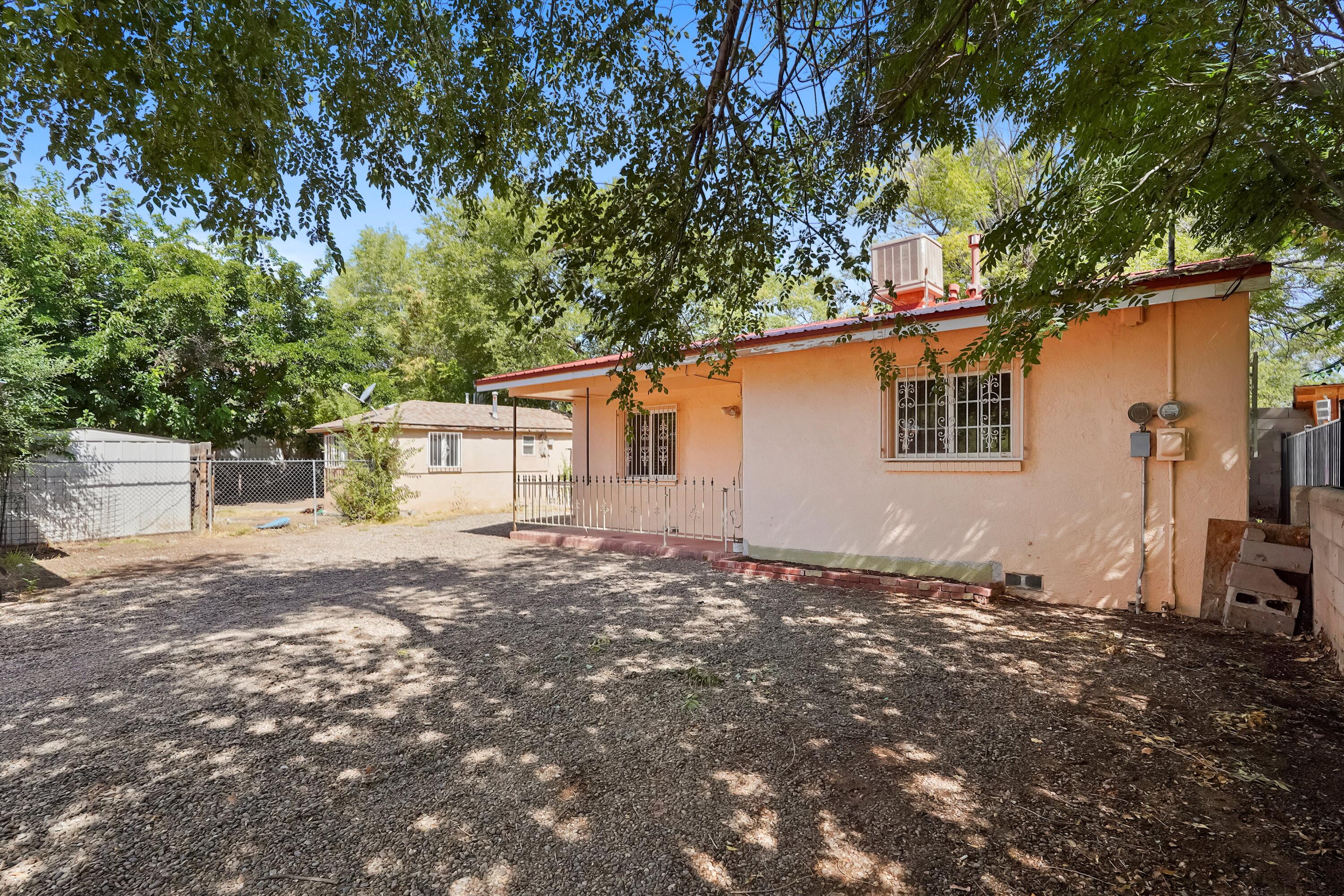 1347 YOUNG Avenue SW