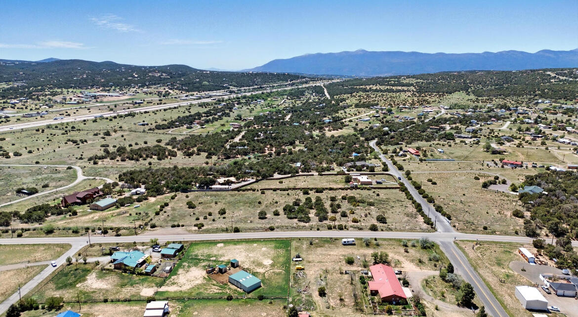 951 Moutain Valley Road Road