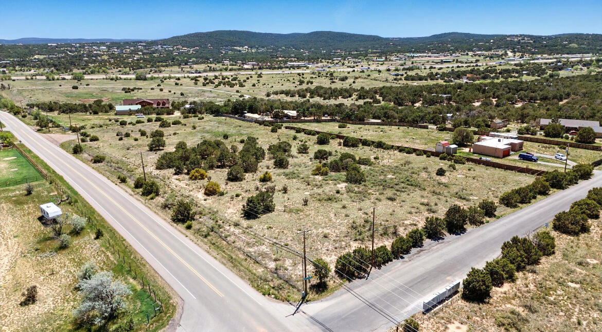 951 Moutain Valley Road Road