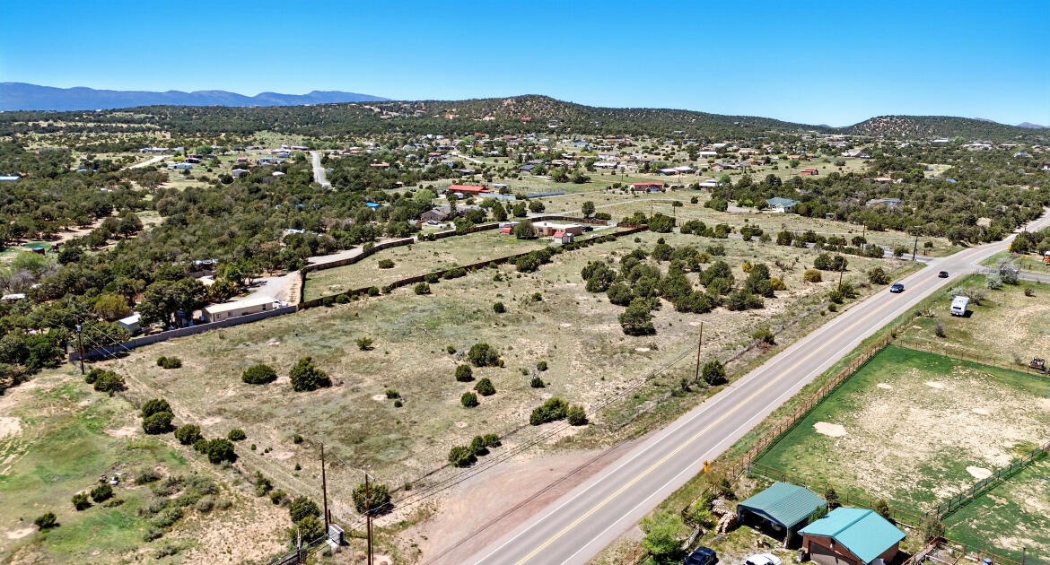 951 Moutain Valley Road Road