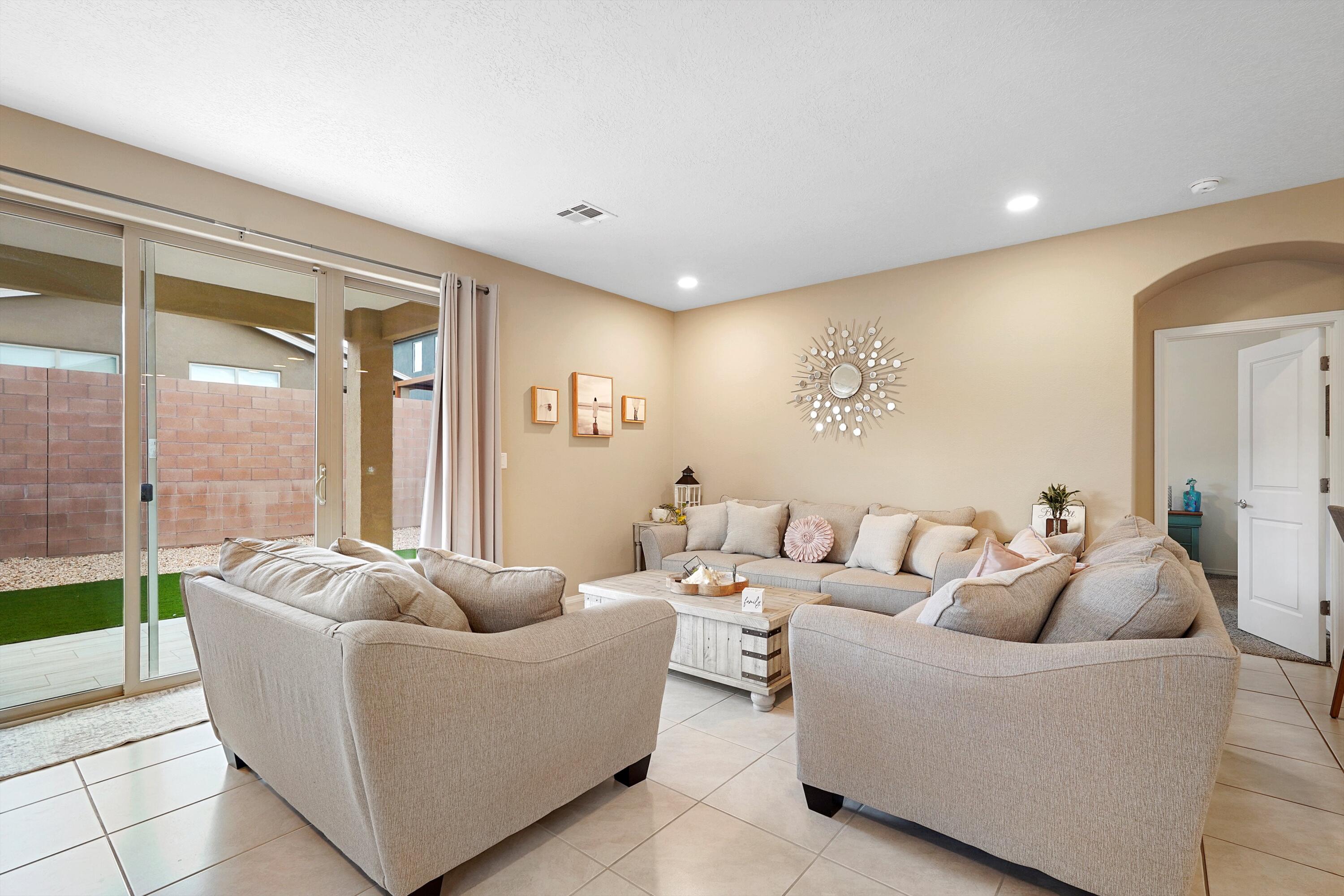 2554 CAMINO PLATA Loop NE