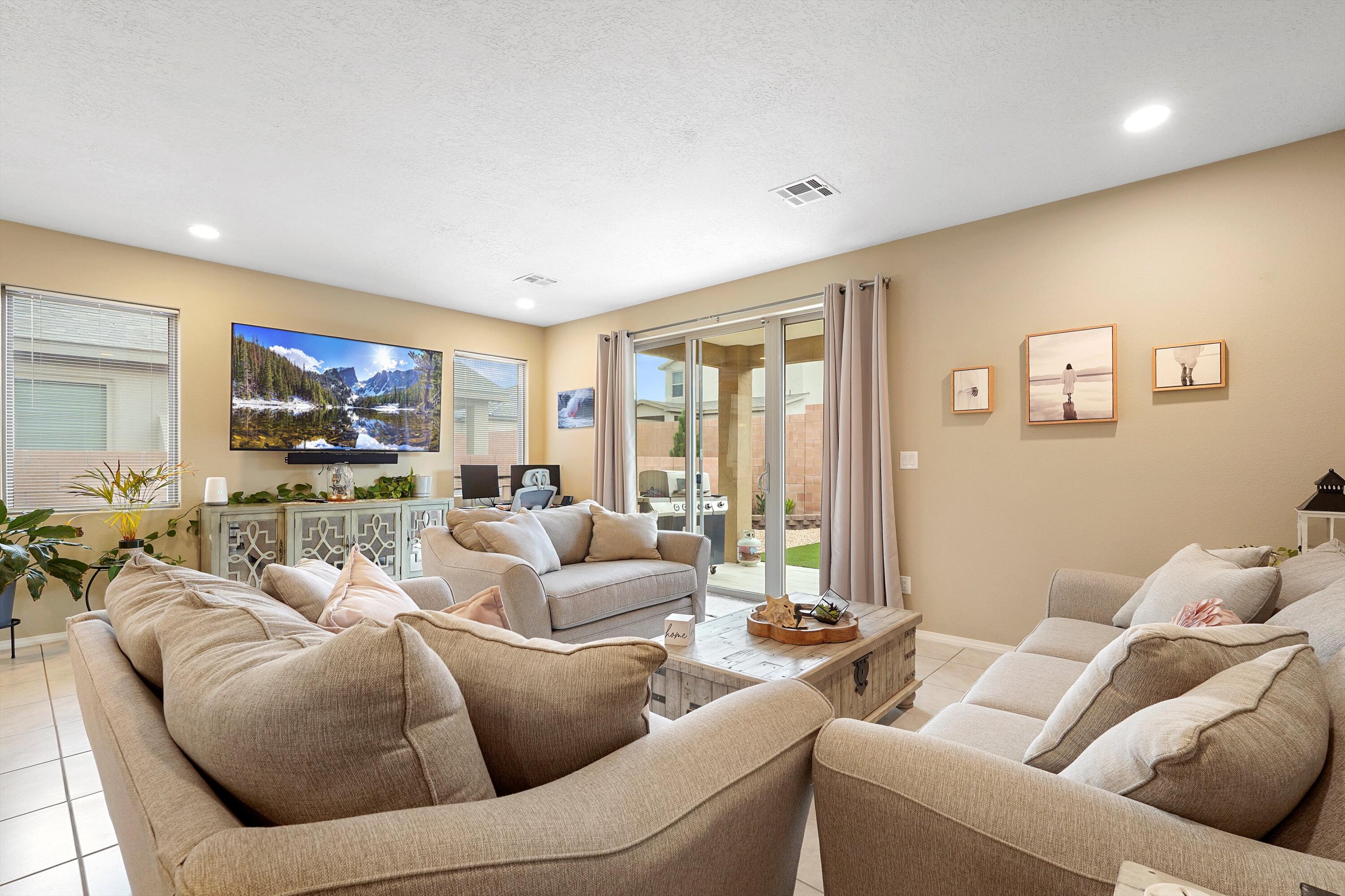 2554 CAMINO PLATA Loop NE