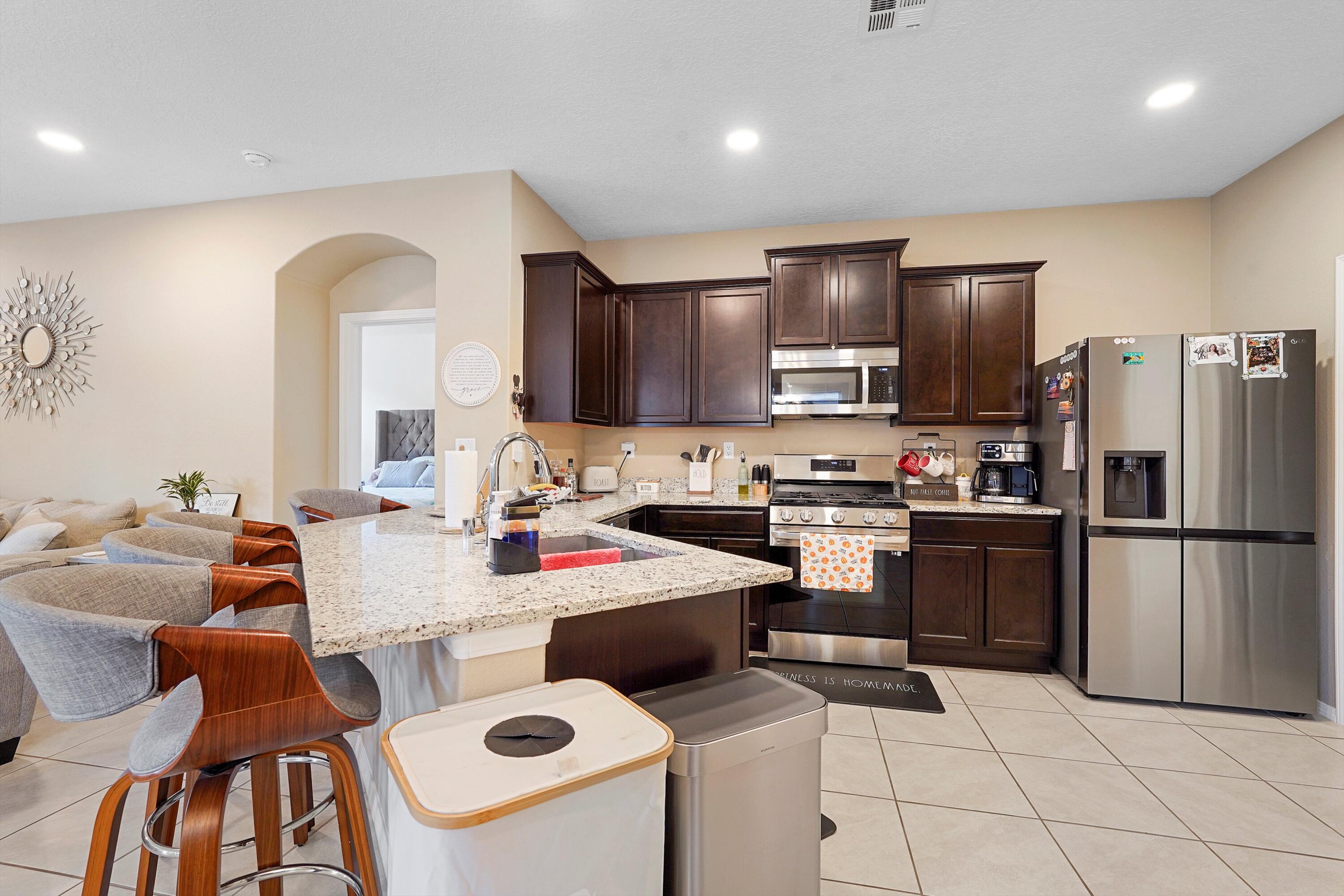 2554 CAMINO PLATA Loop NE