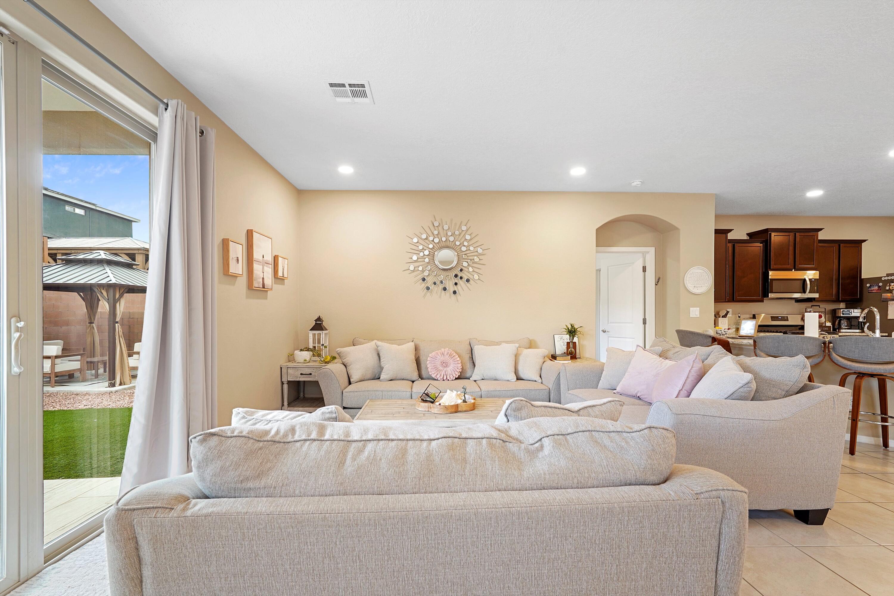 2554 CAMINO PLATA Loop NE