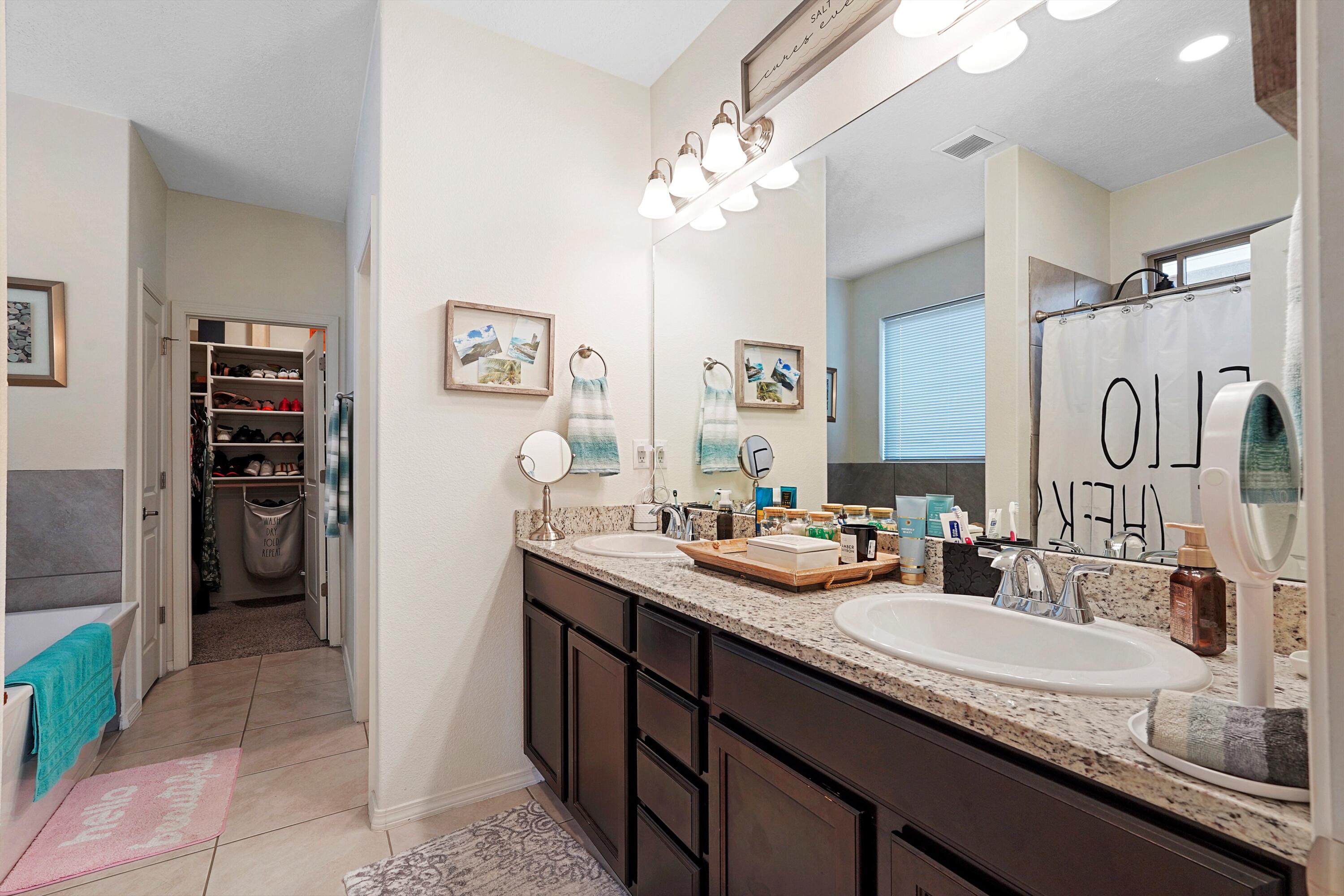 2554 CAMINO PLATA Loop NE