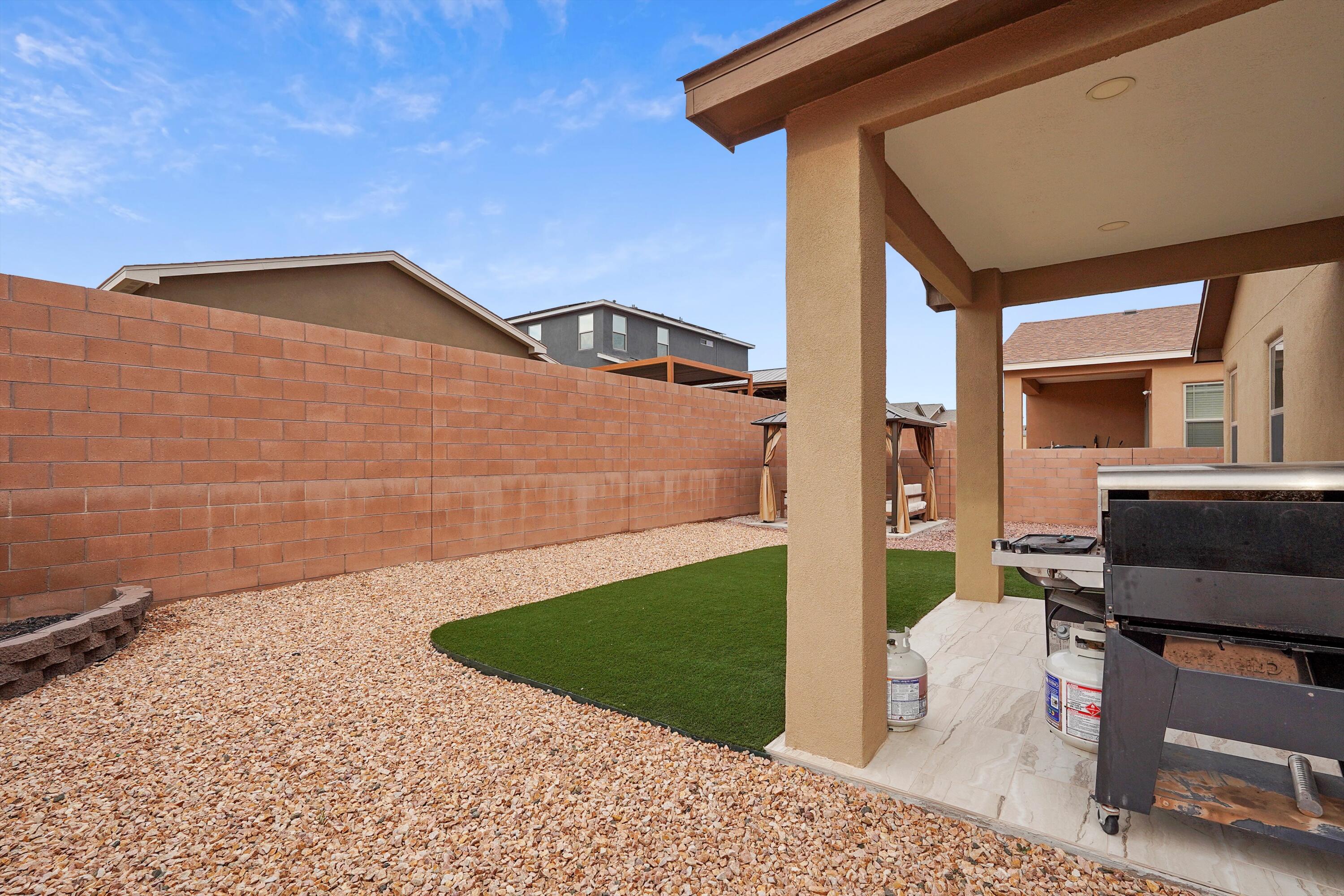 2554 CAMINO PLATA Loop NE