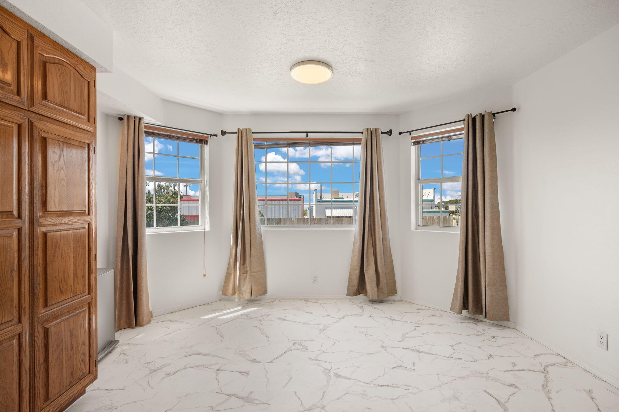 1209 Paisano Street NE