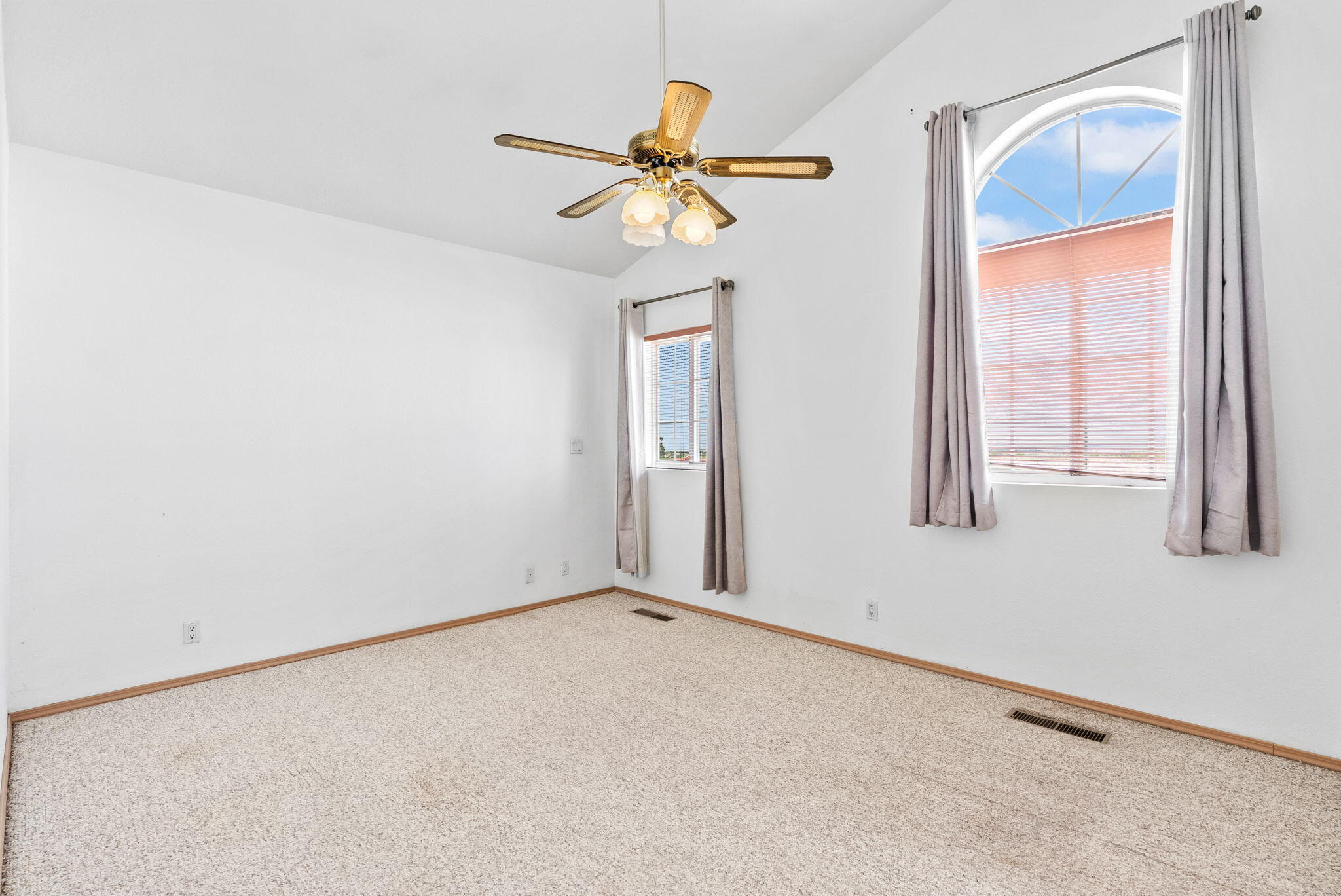 1209 Paisano Street NE