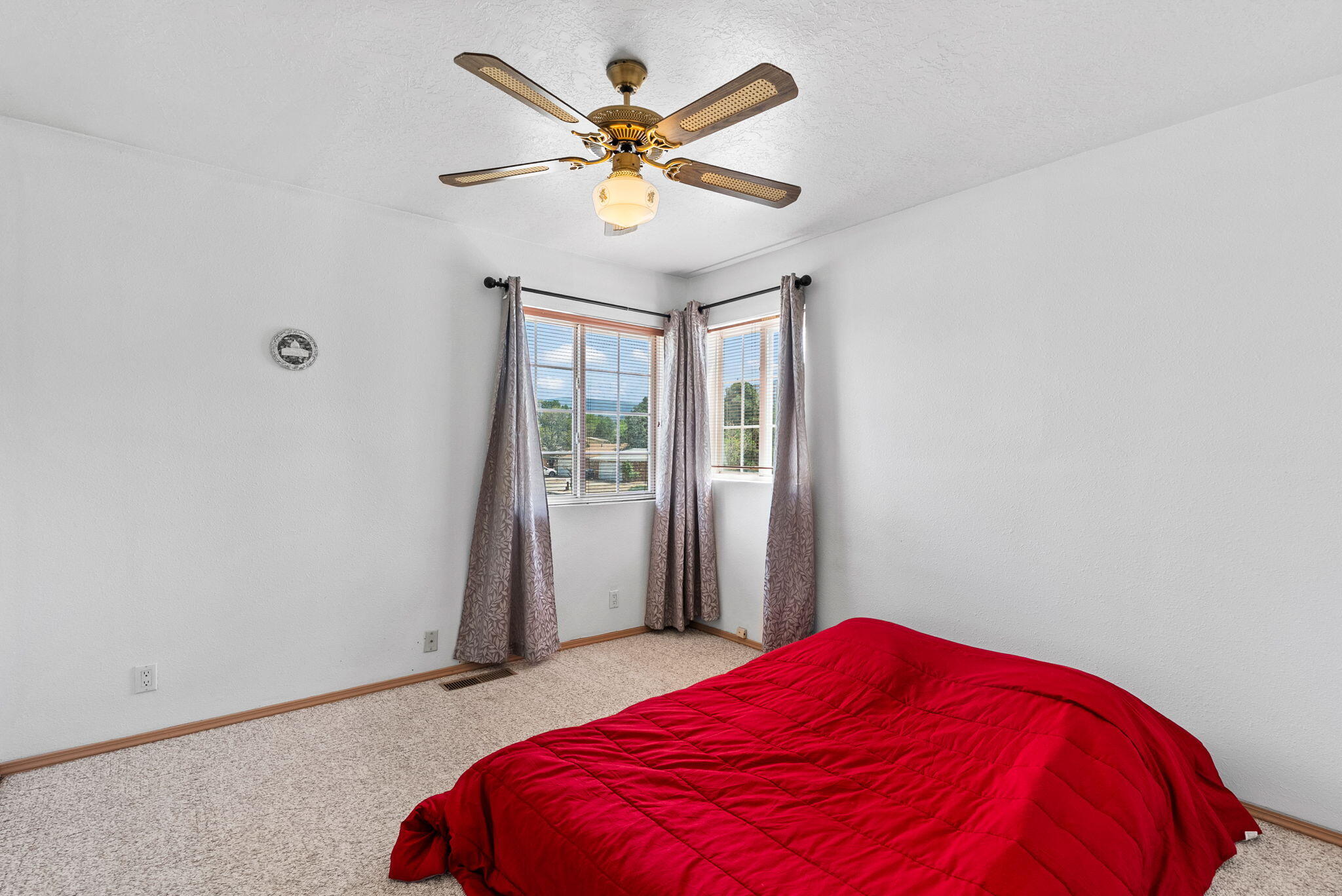 1209 Paisano Street NE