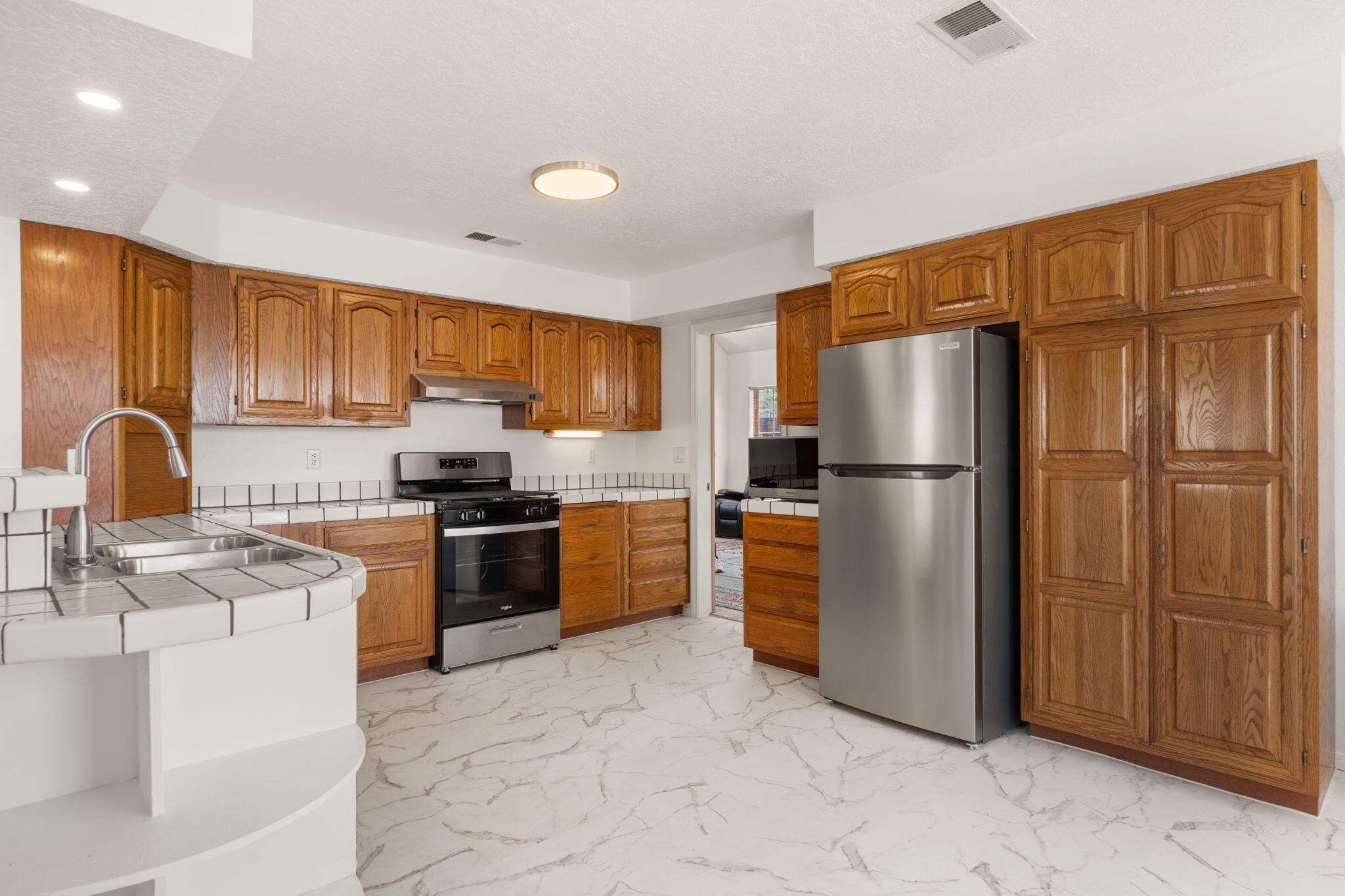 1209 Paisano Street NE